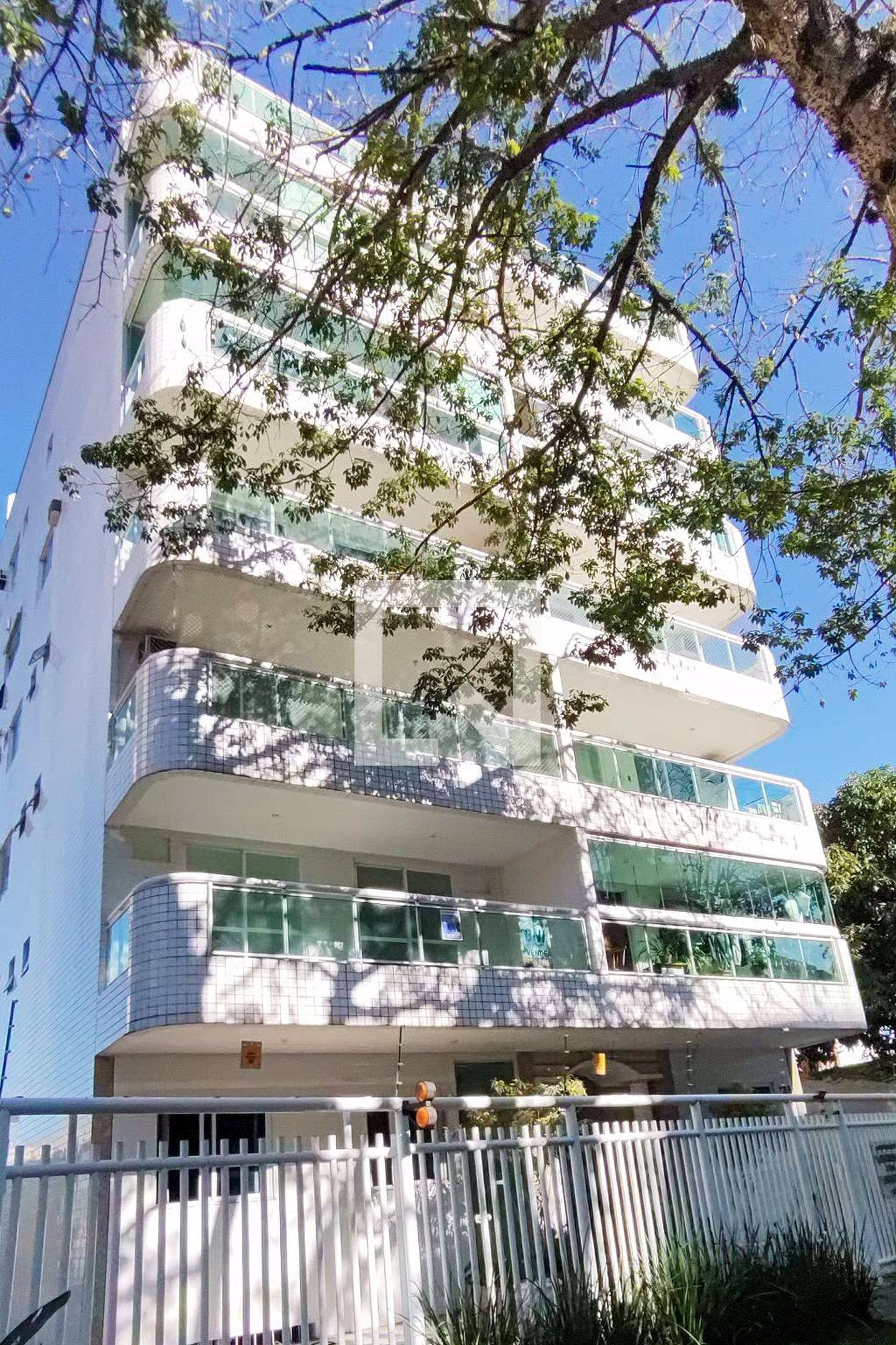 Fachada Condomínio em Rua Santa Juliana, 138