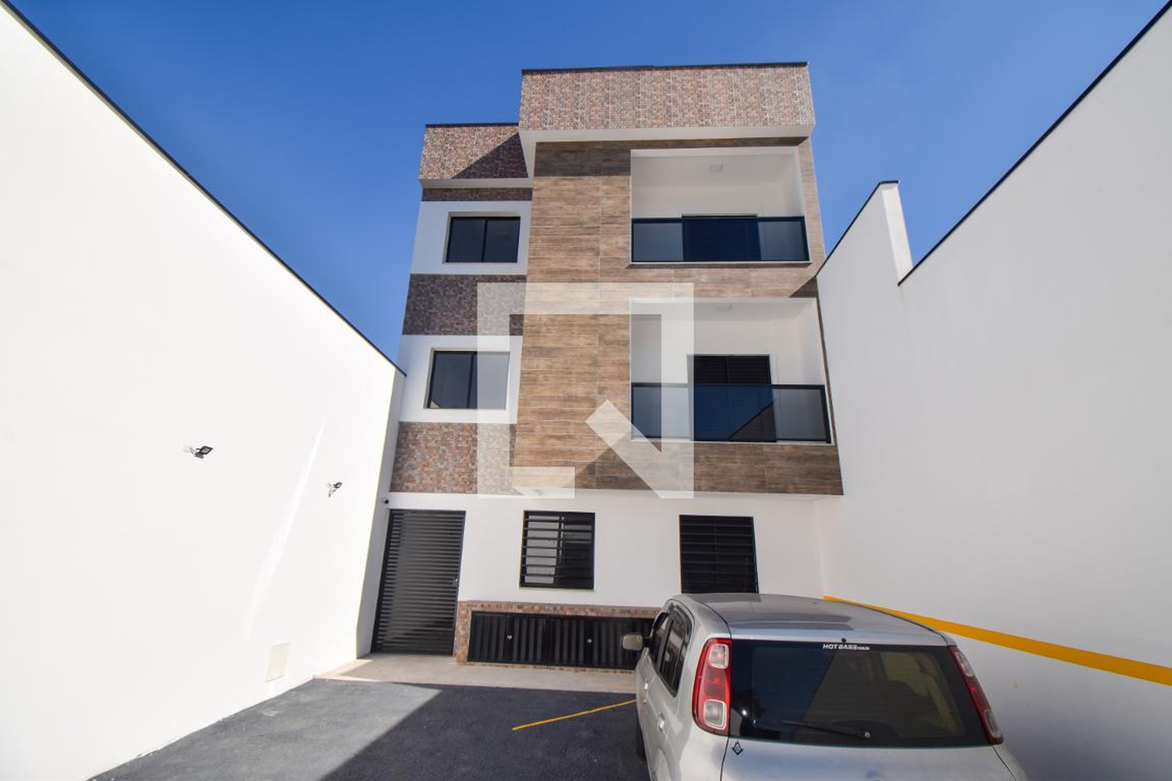 Fachada Condomínio em Rua Ganges, 535