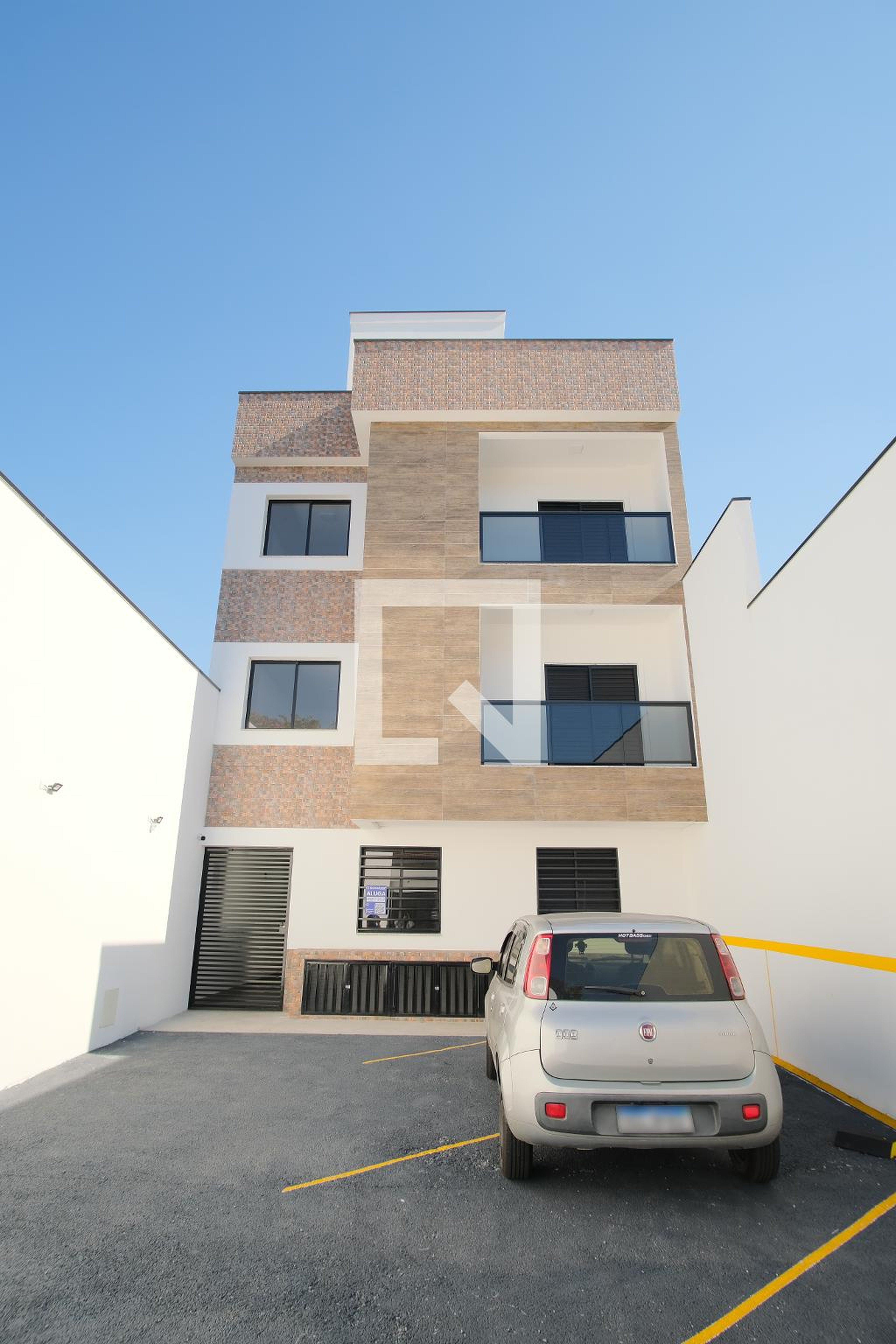 Fachada Condomínio em Rua Ganges, 541