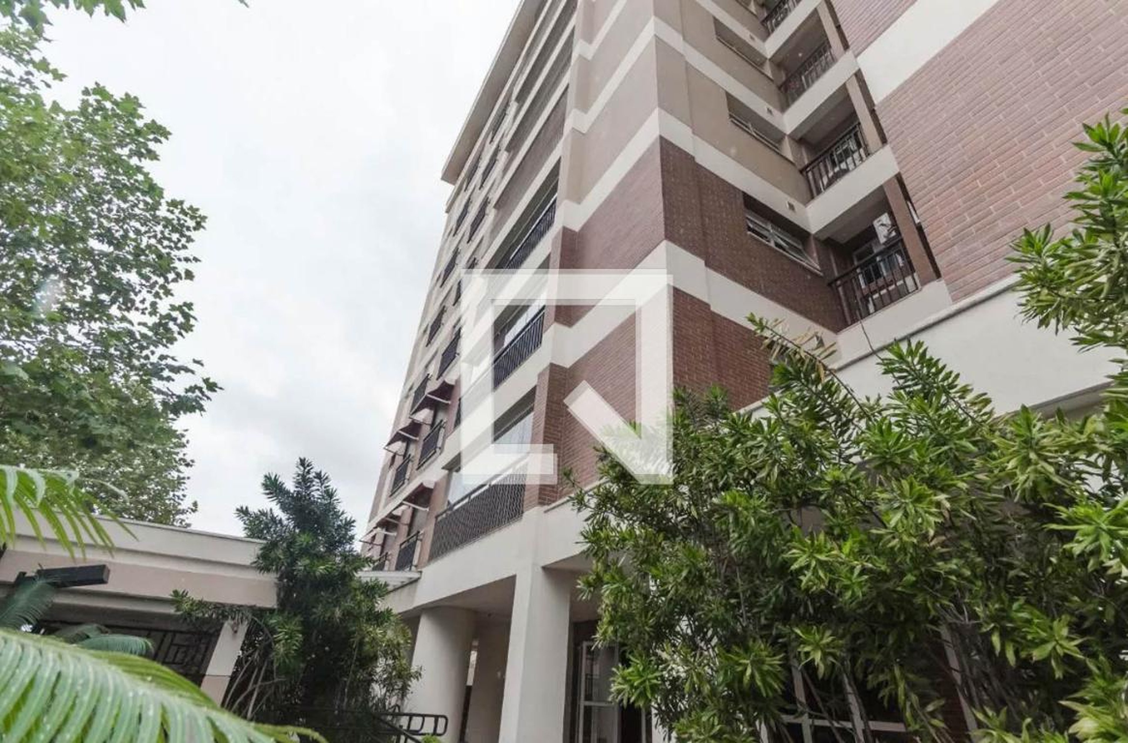 Fachada Condomínio Place Santana