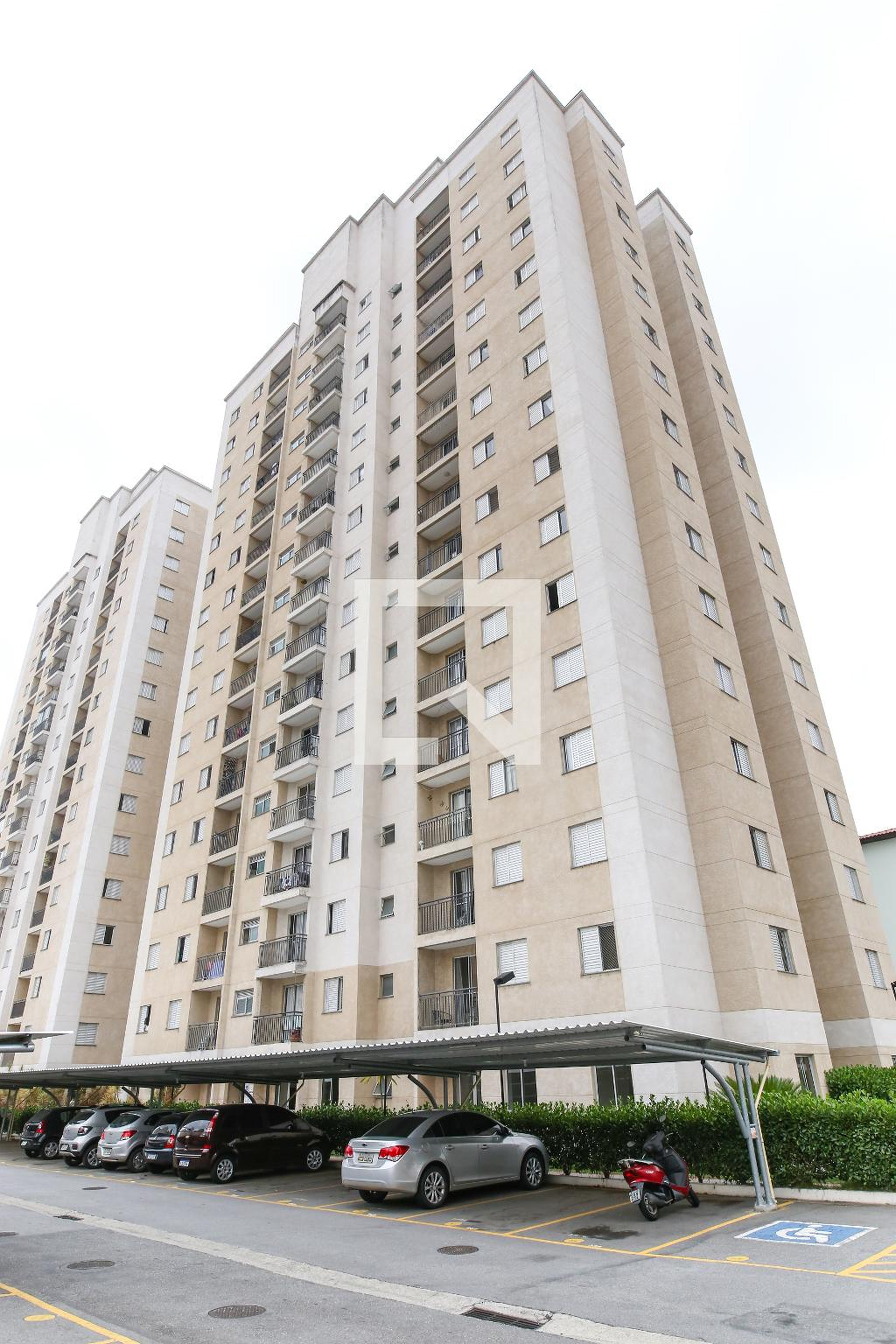 Fachada Condomínio Serra de Jambeiro