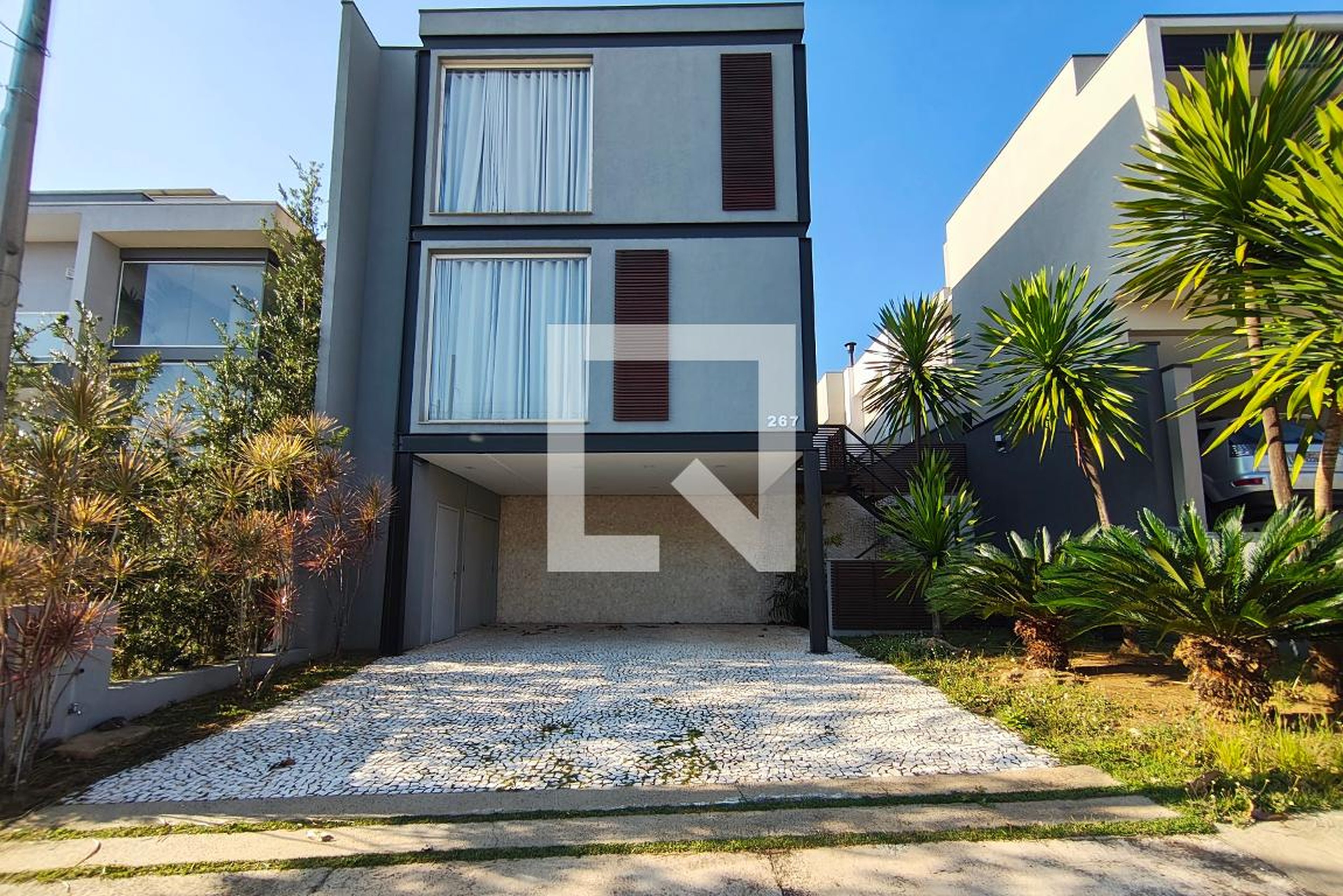 Fachada Condomínio Arosa