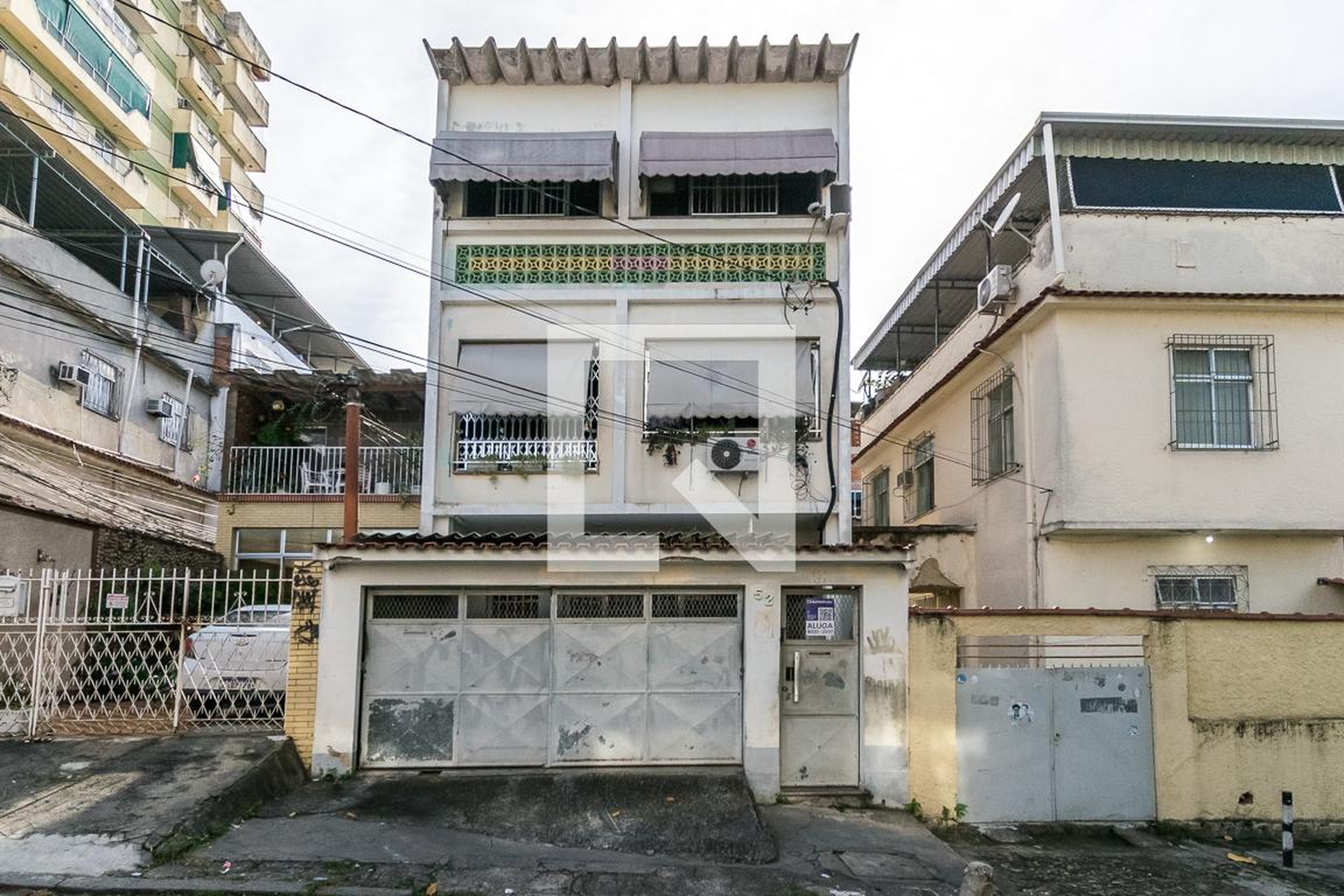 Fachada do Prédio Condomínio em Rua José Maria, 52