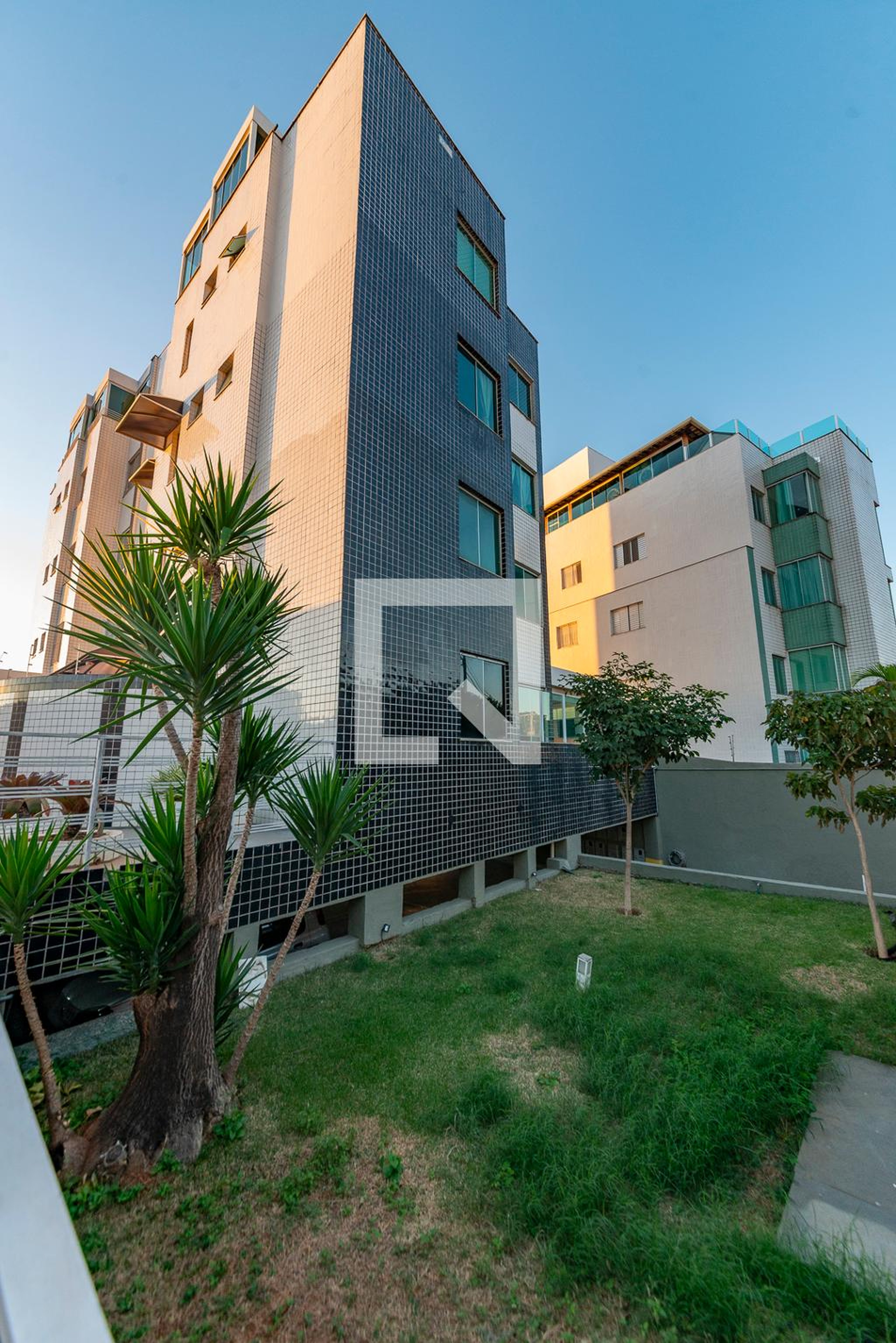 Fachada Condomínio em Rua Francisco Manoel da Silva, 108