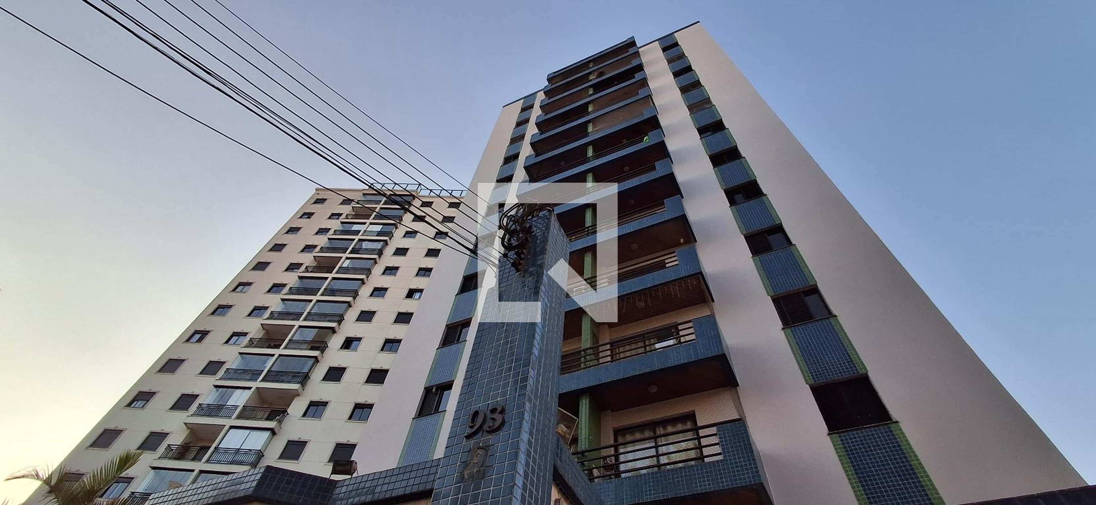 Fachada Edifício Ouro Negro