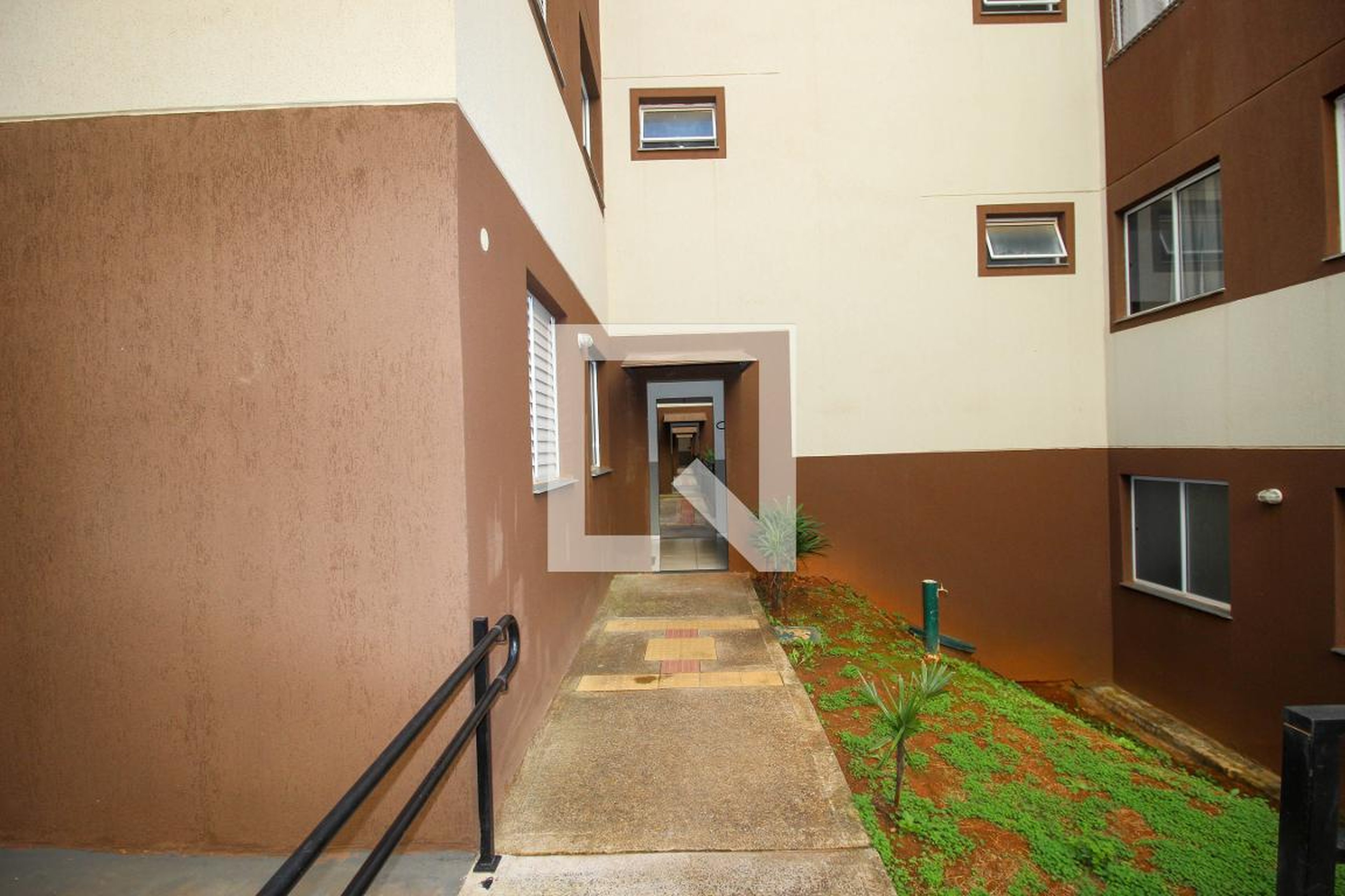 Fachada Condomínio Lar Toronto