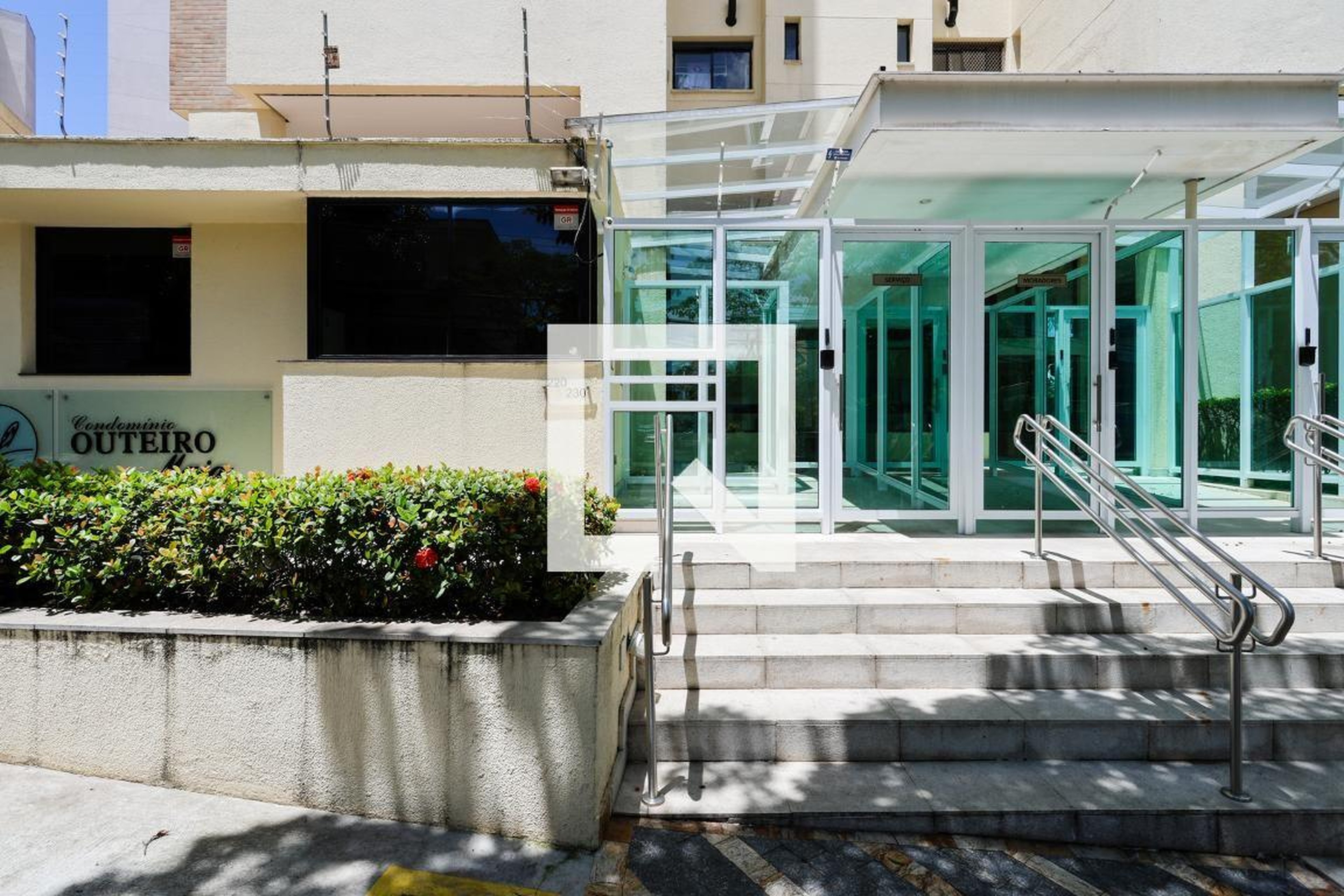 Fachada Edifício Outeiro Maia