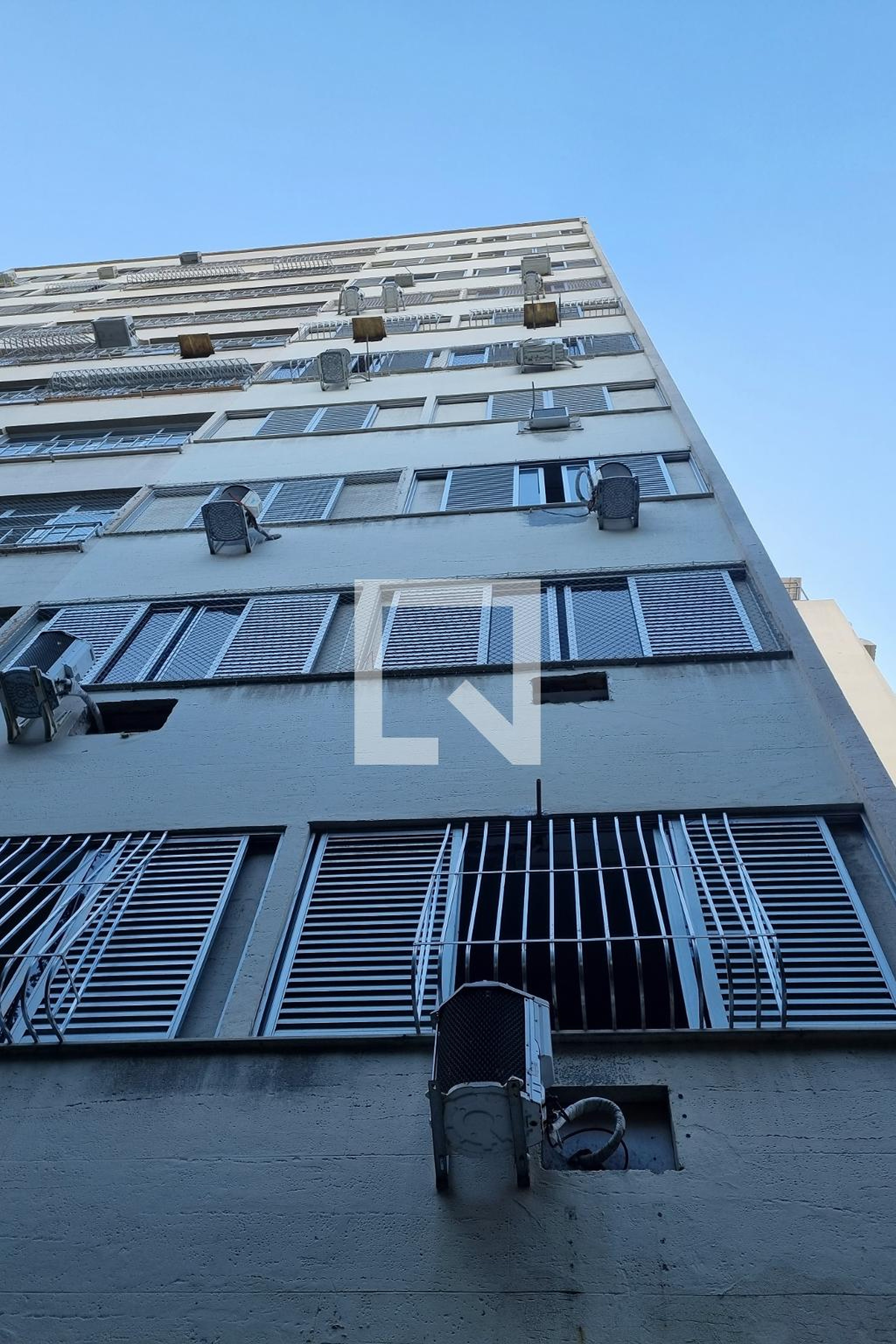 Fachada Condomínio Lopes Trovão