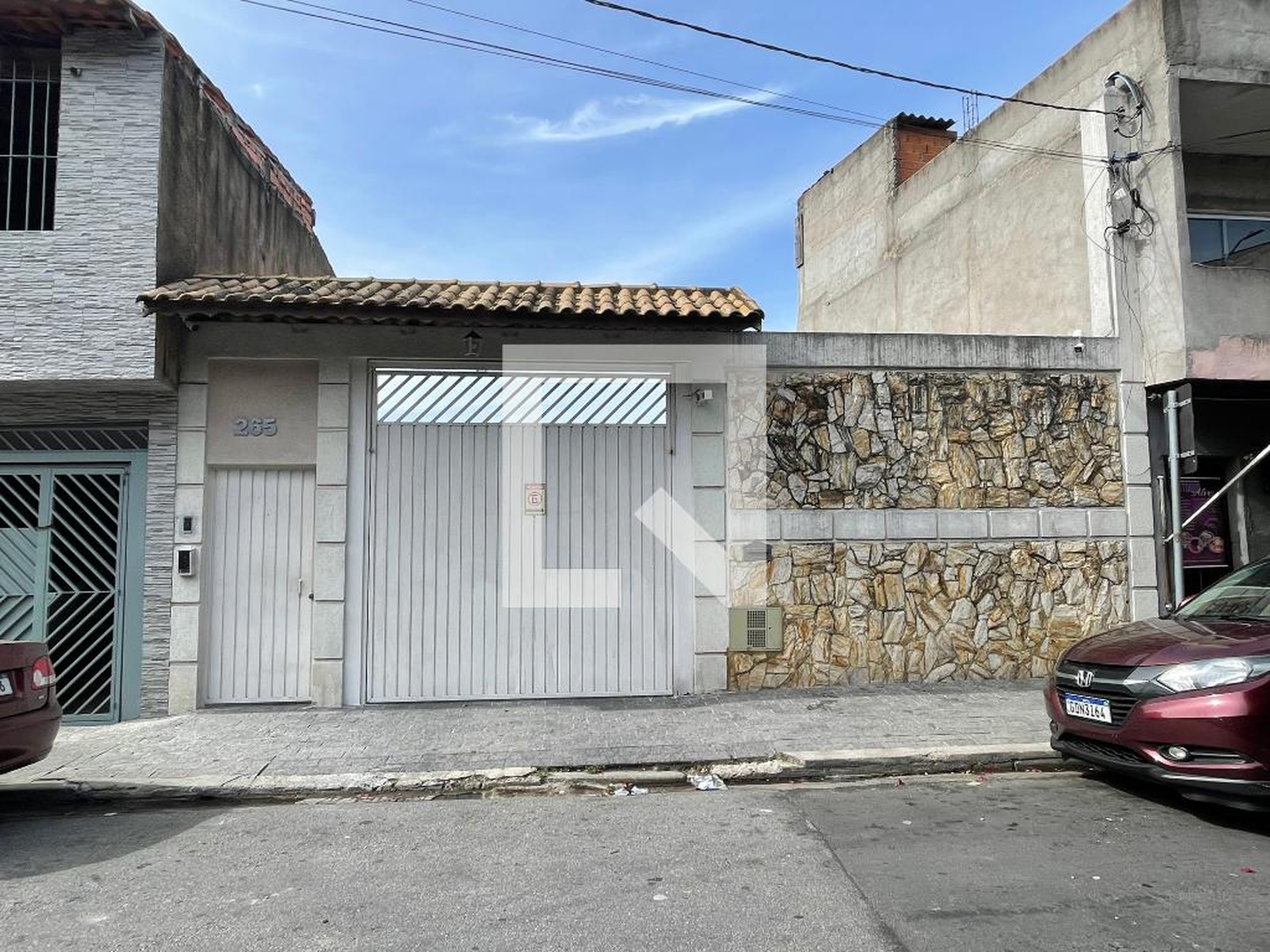 Fachada Condomínio em Rua Sebastião Miguel da Silva, 265