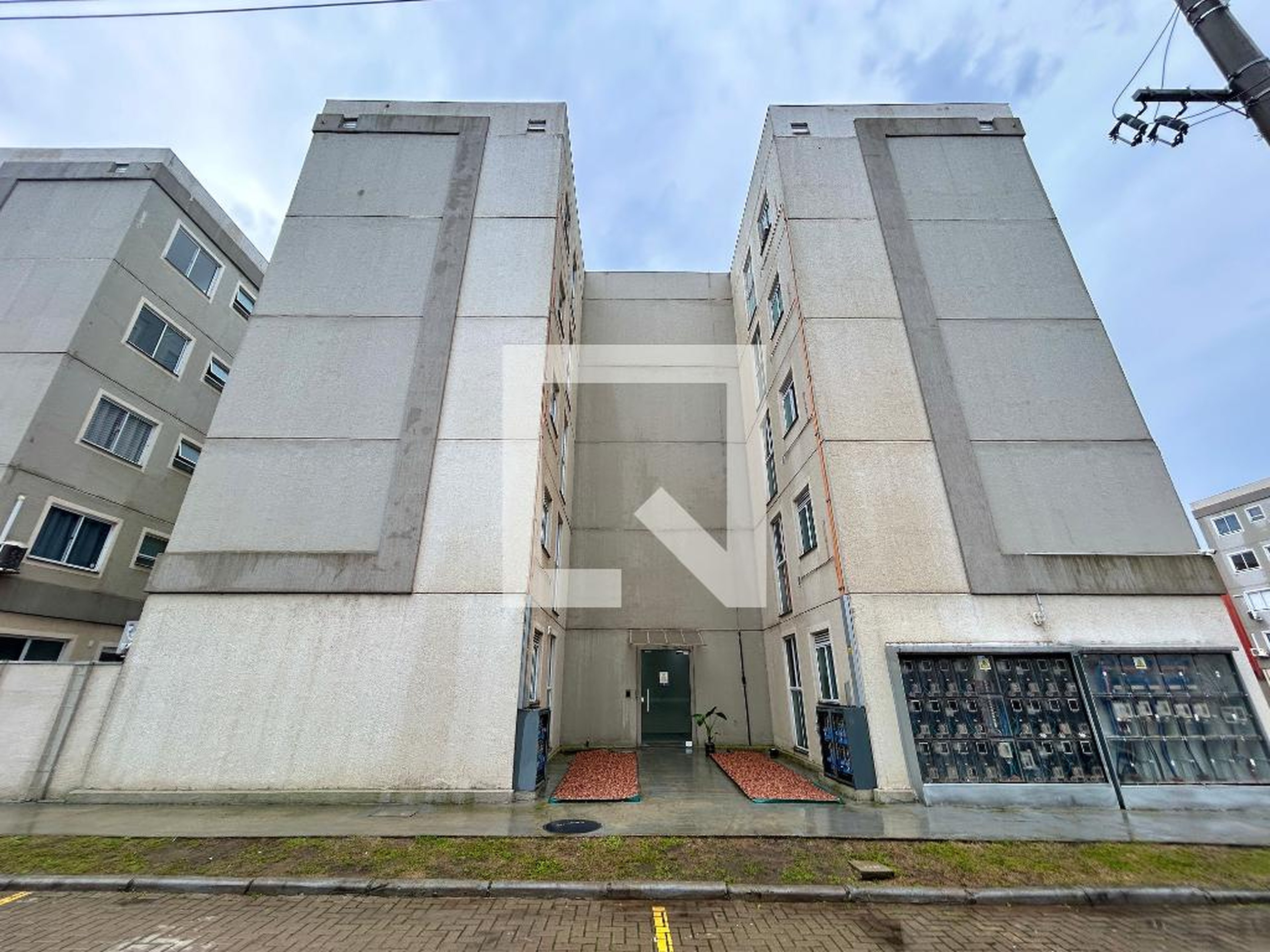 Fachada Condomínio em Avenida Lions Scharlau, 343