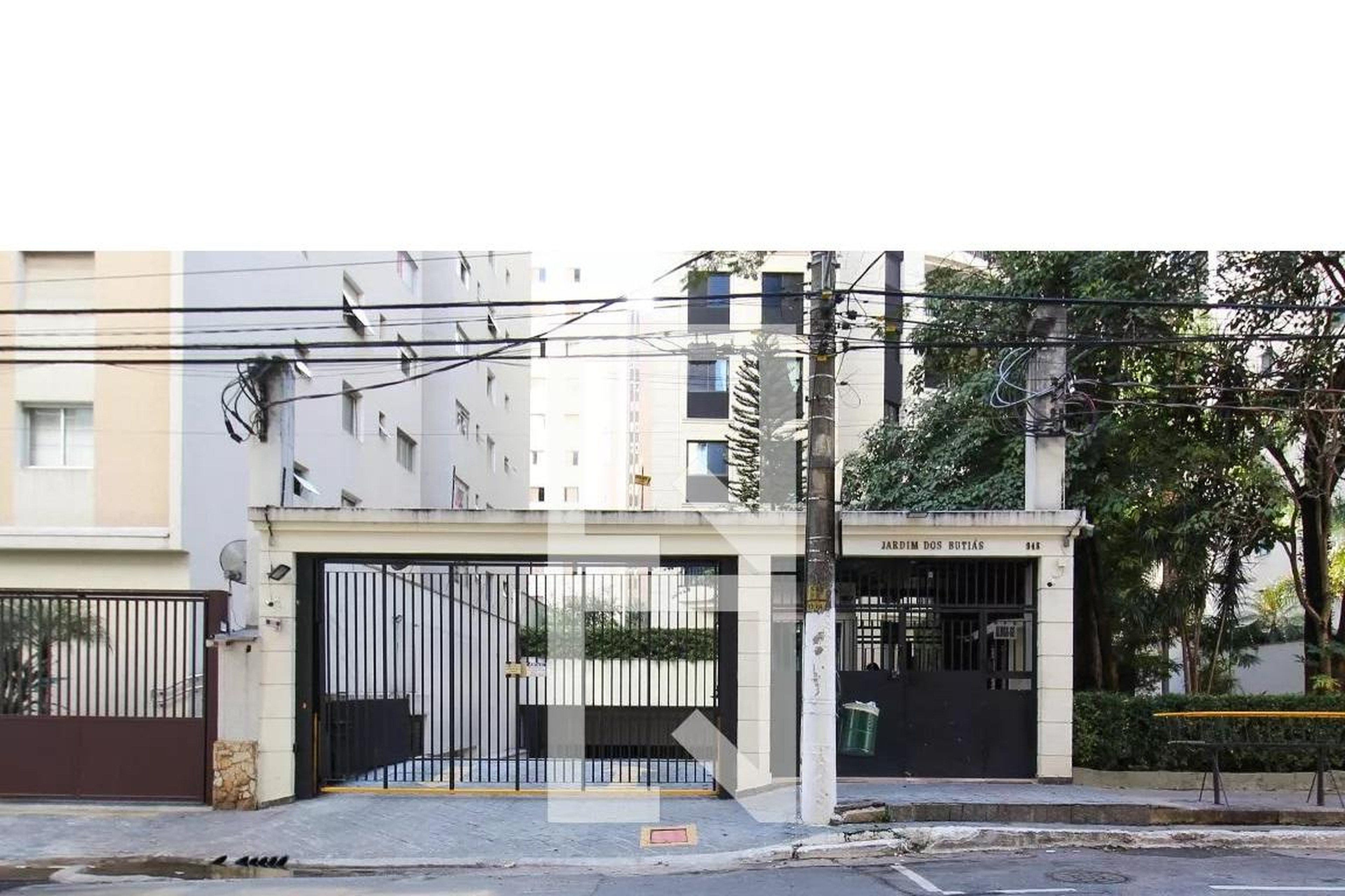 Fachada Edifício Jardim dos Butiás