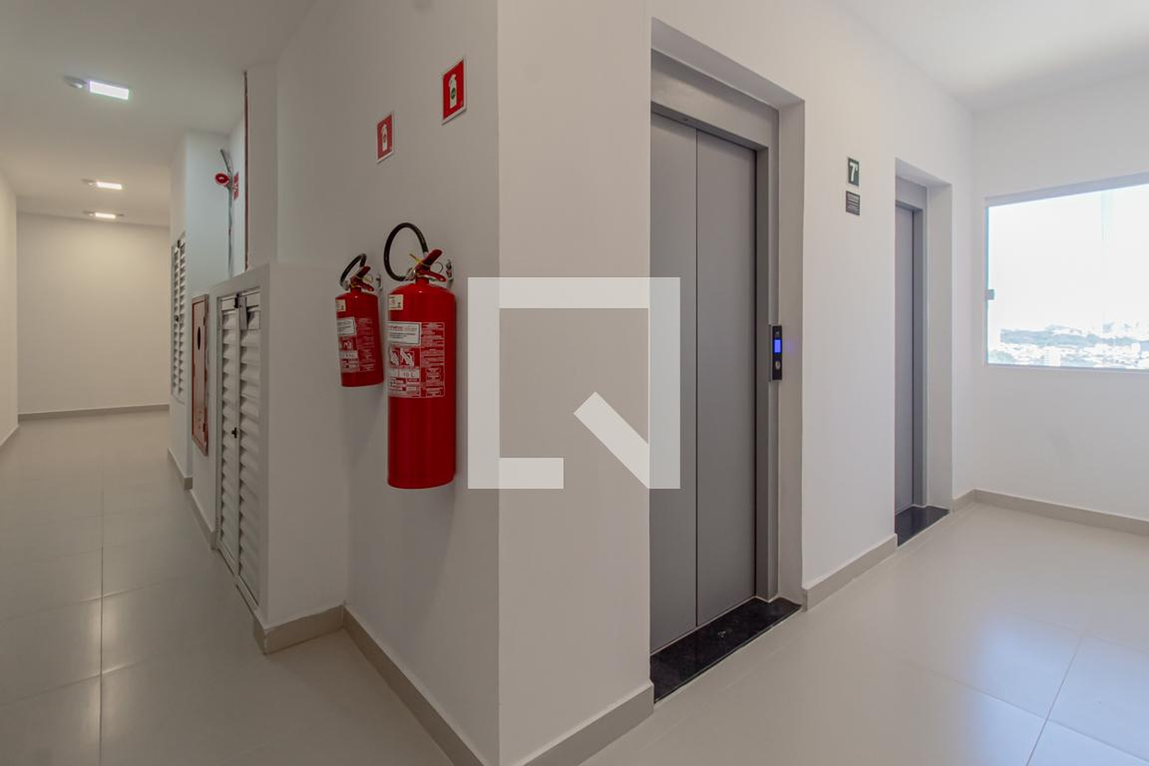 Hall social - Armando Ennio Lona