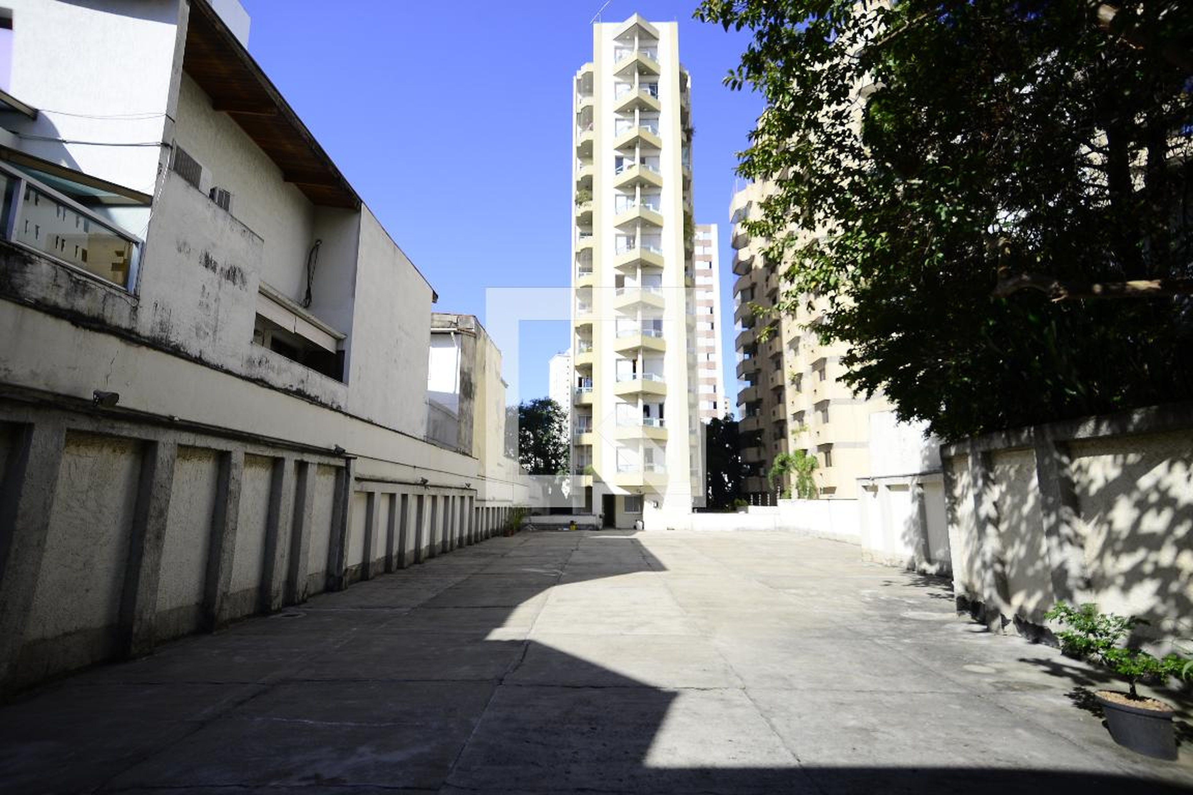 Área comum - R. C. Marques