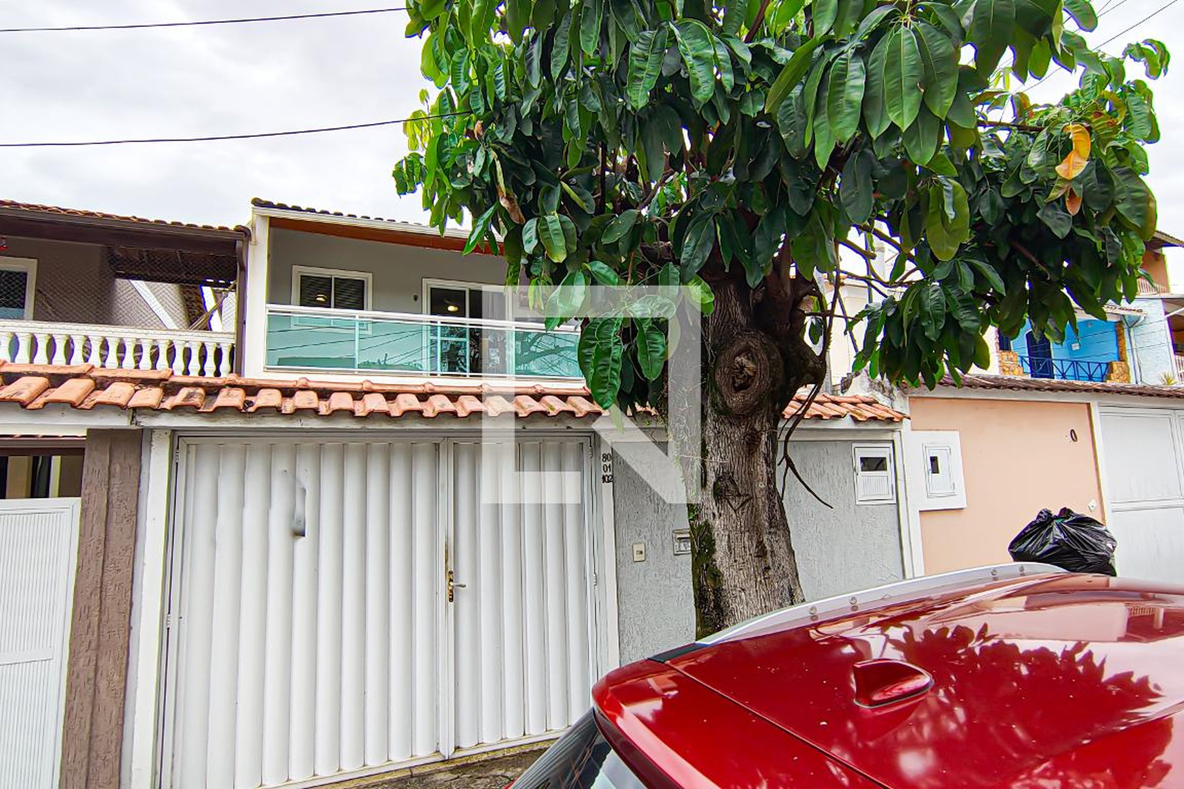 Fachada Condomínio em Rua Marcos Batista Pena, 80