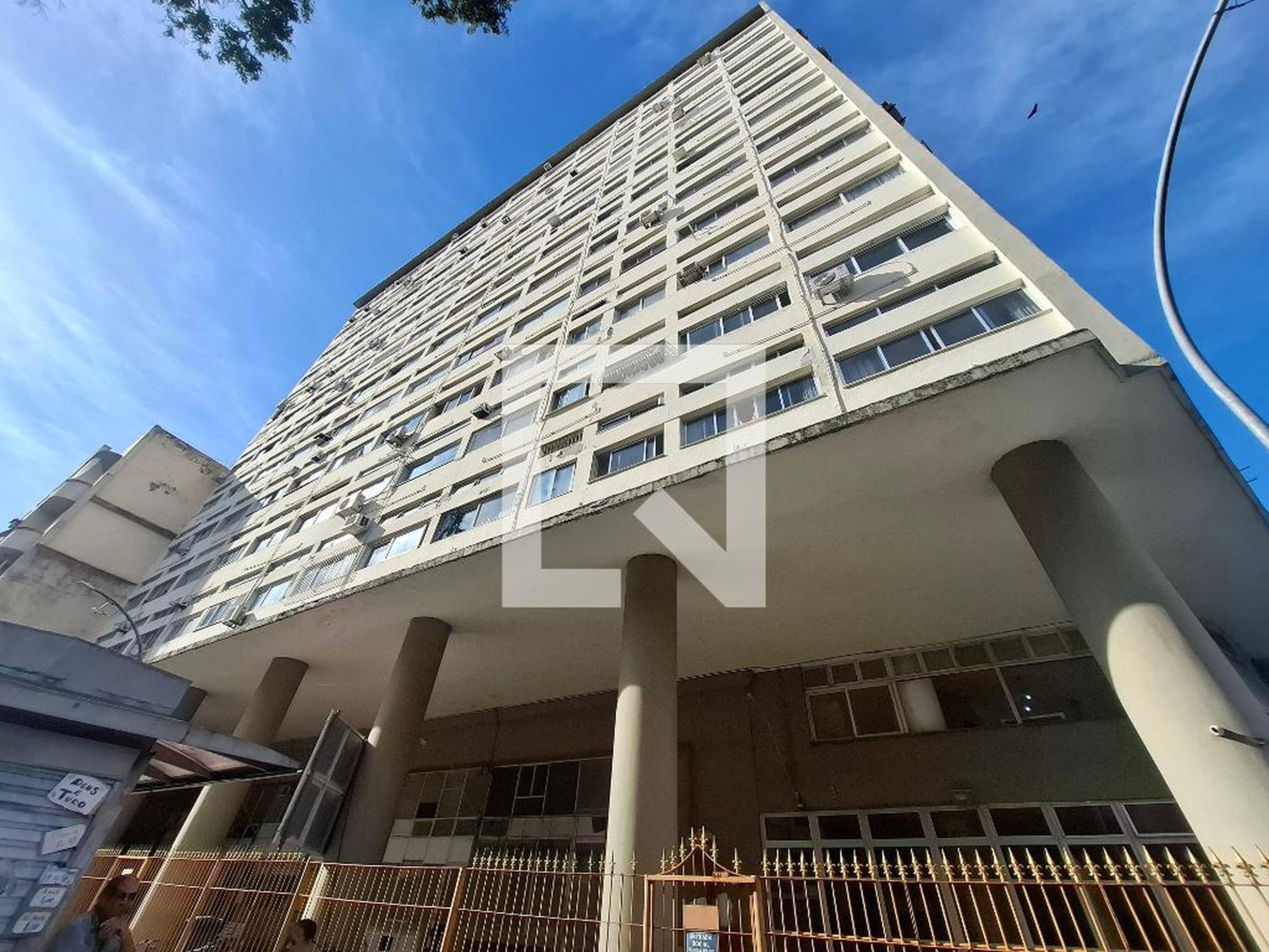 Fachada Condomínio em Avenida Augusto Severo, 293