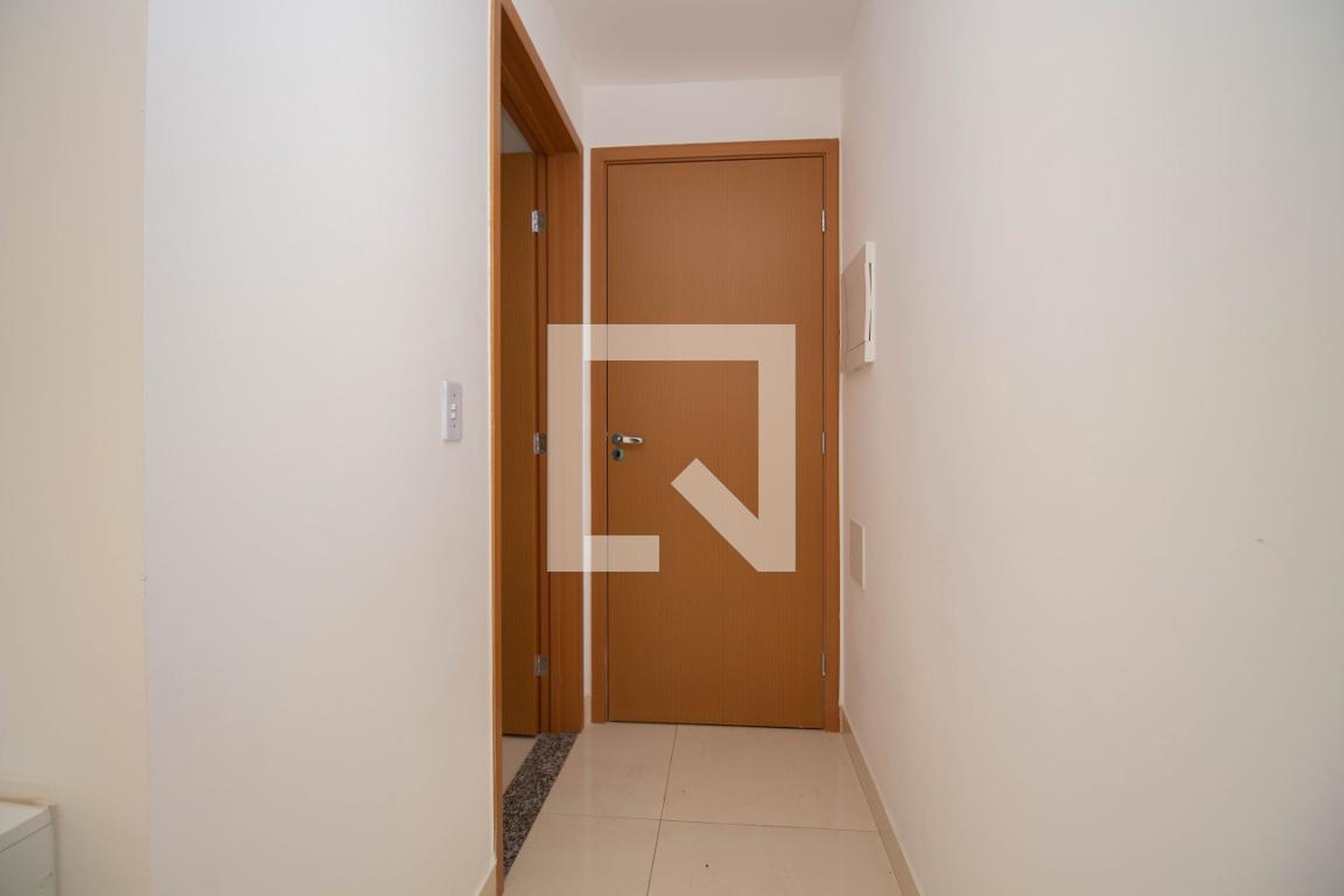 Hall - null