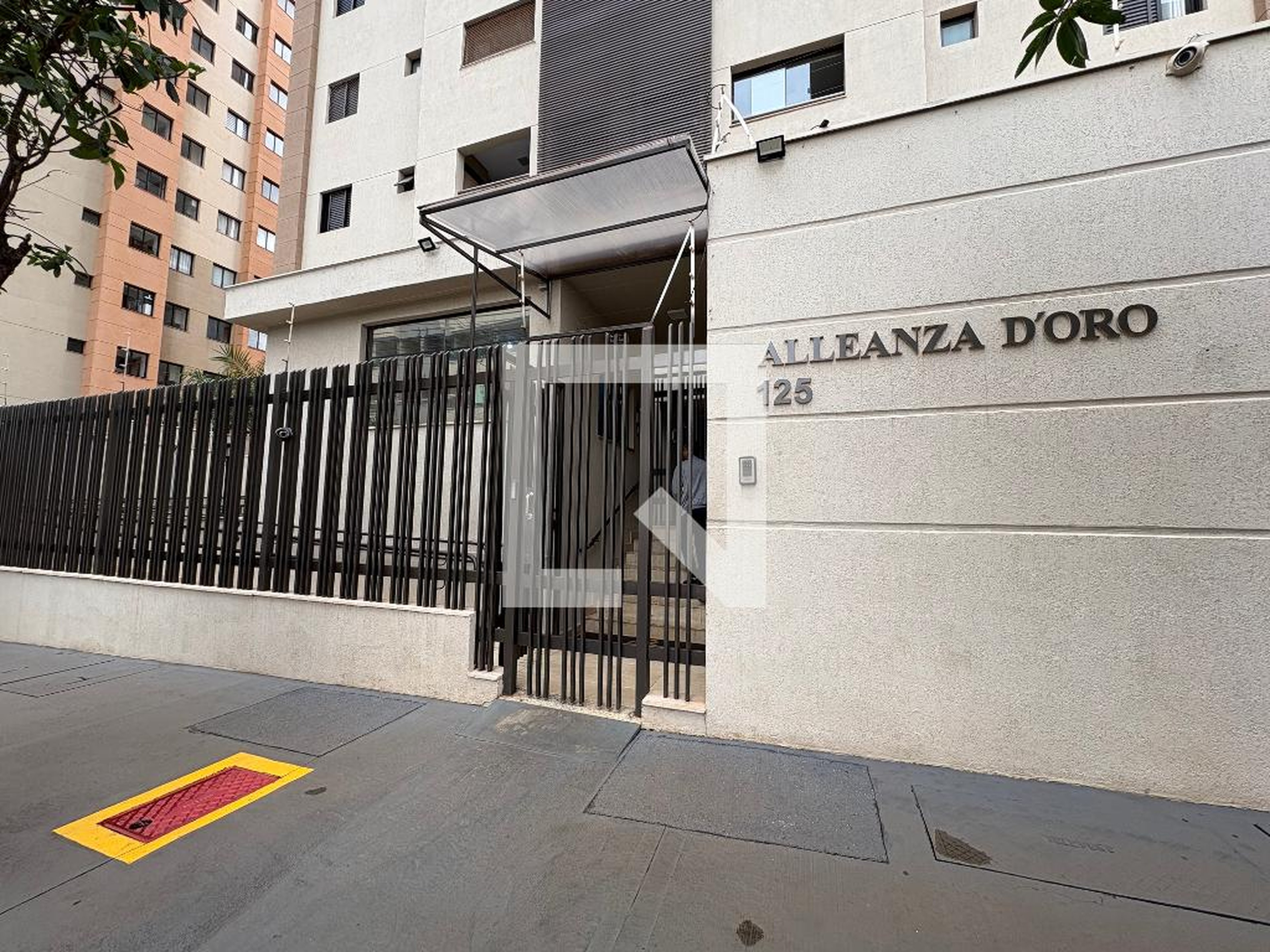 Fachada Edifício Alleanza D'Oro