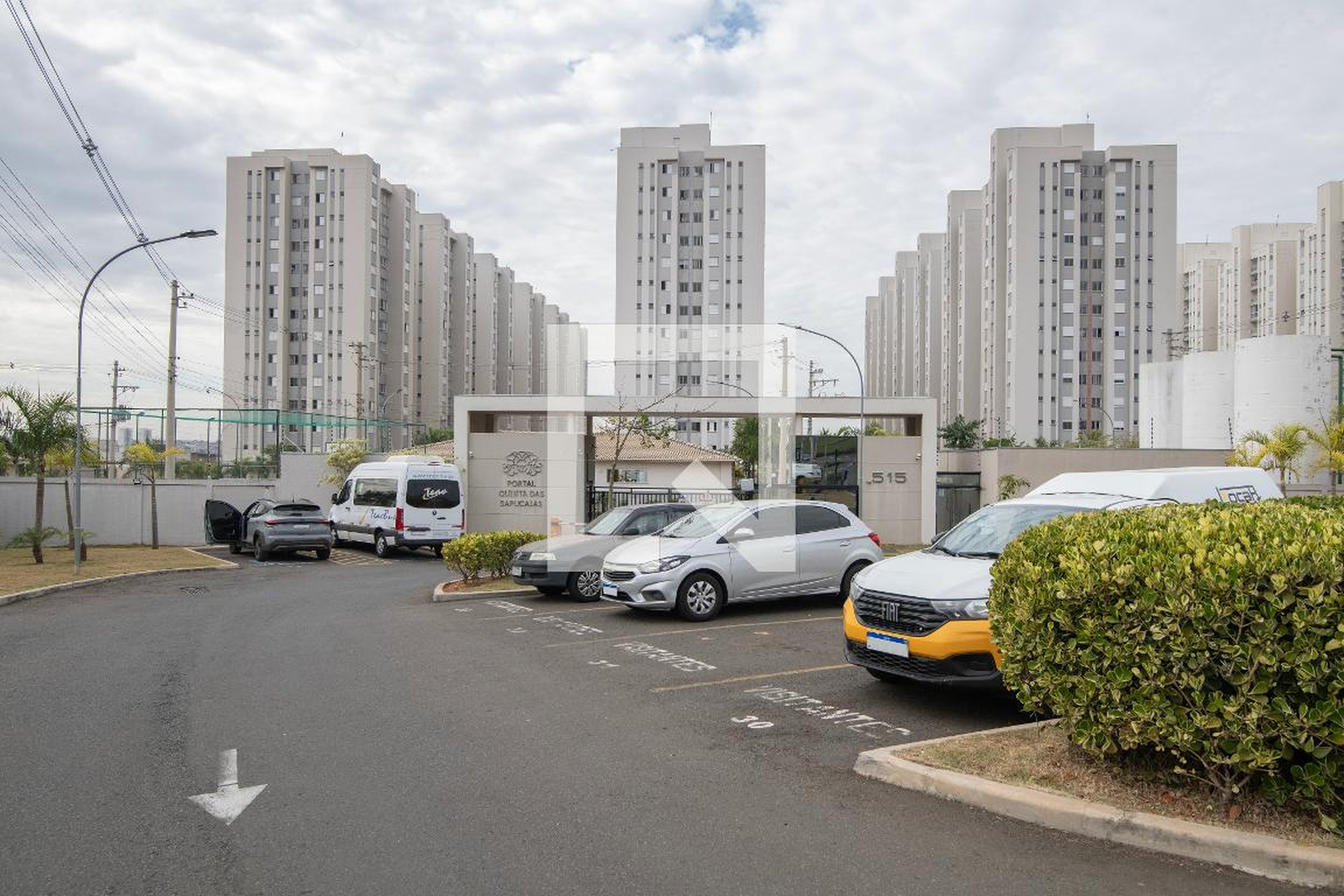 Fachada do Condomínio Condomínio Portal Quinta das Sapucaias
