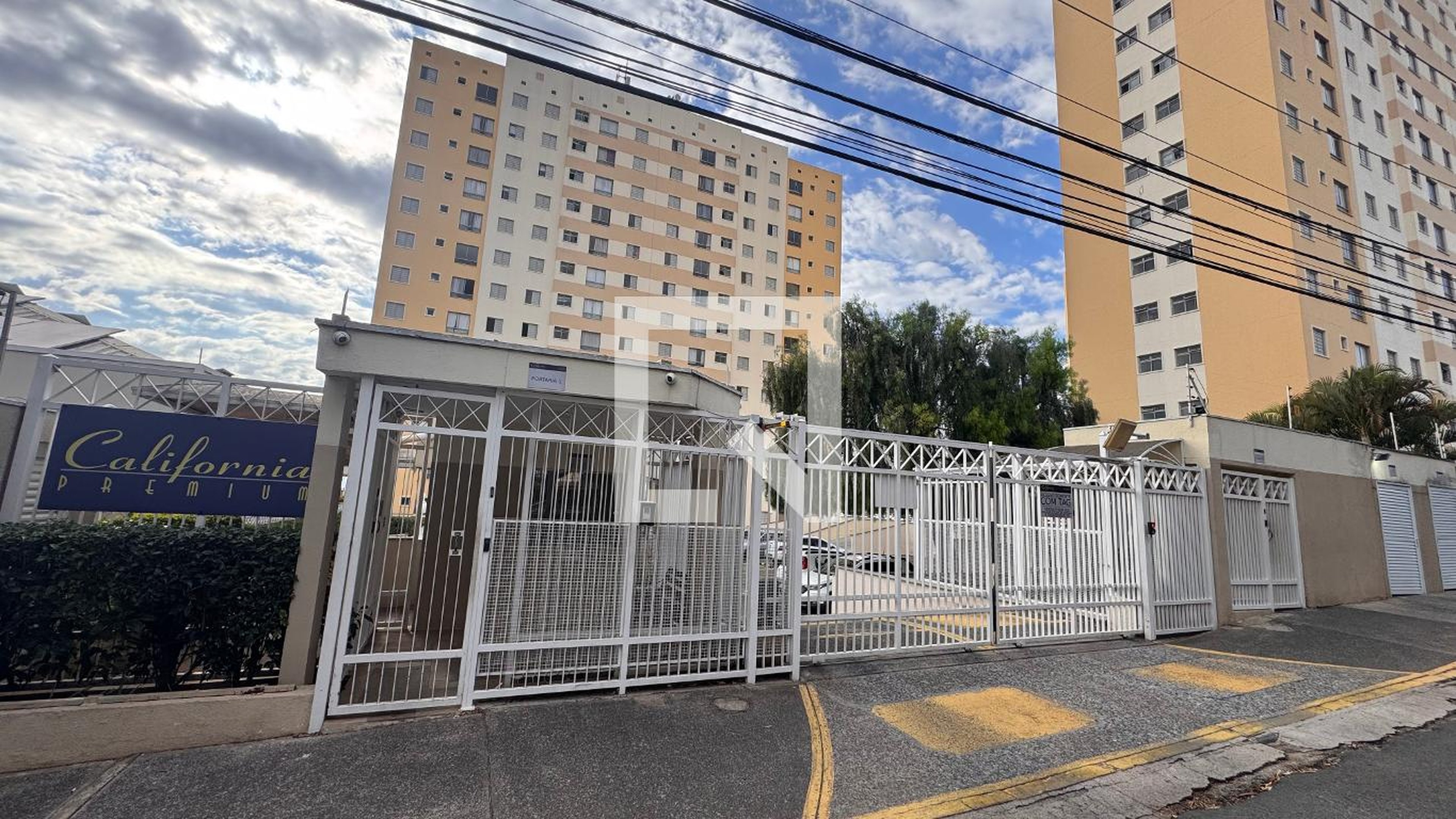 Fachada Condomínio California Premium