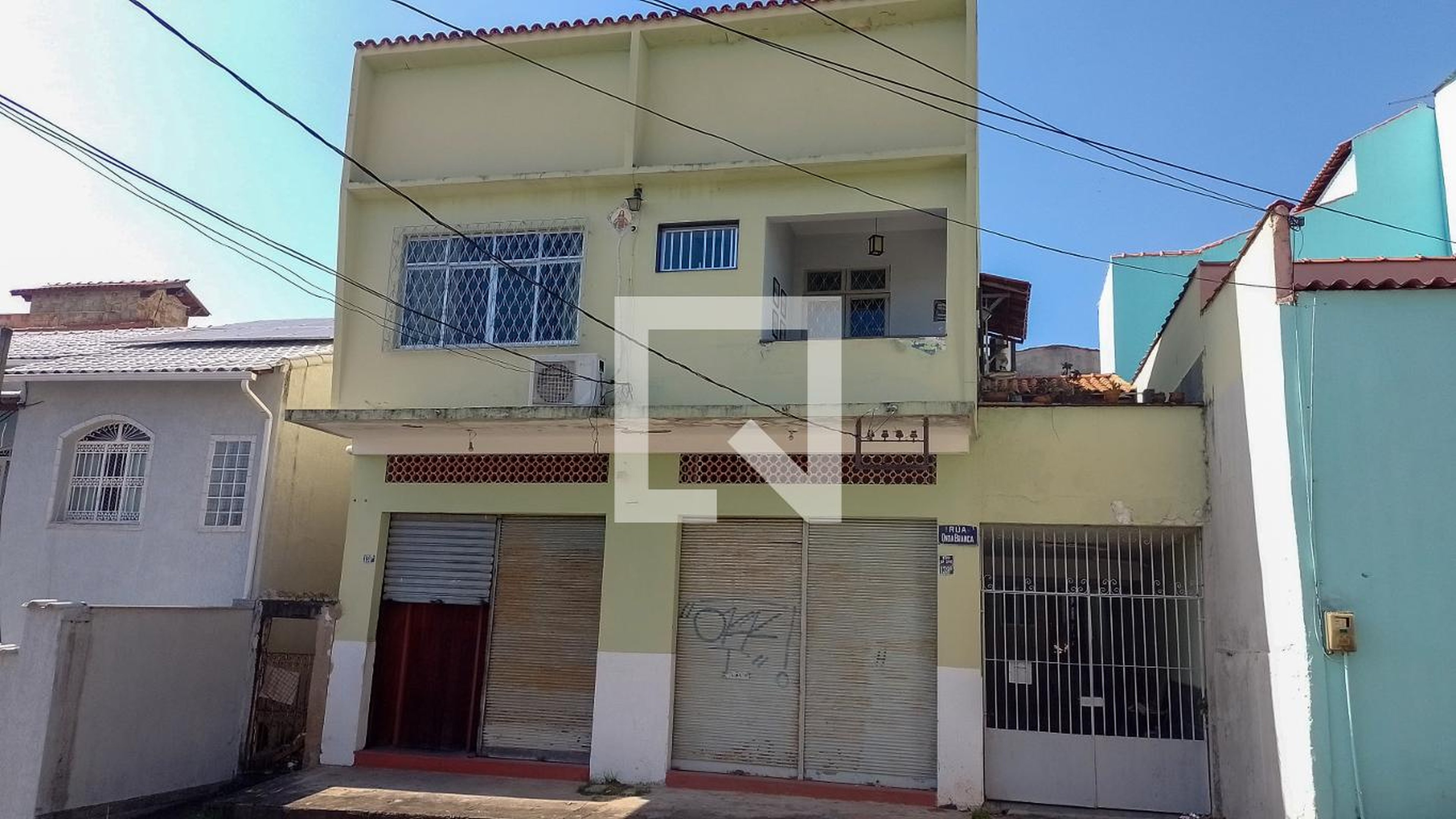 Fachada Condomínio em Rua Onda Branca, 139