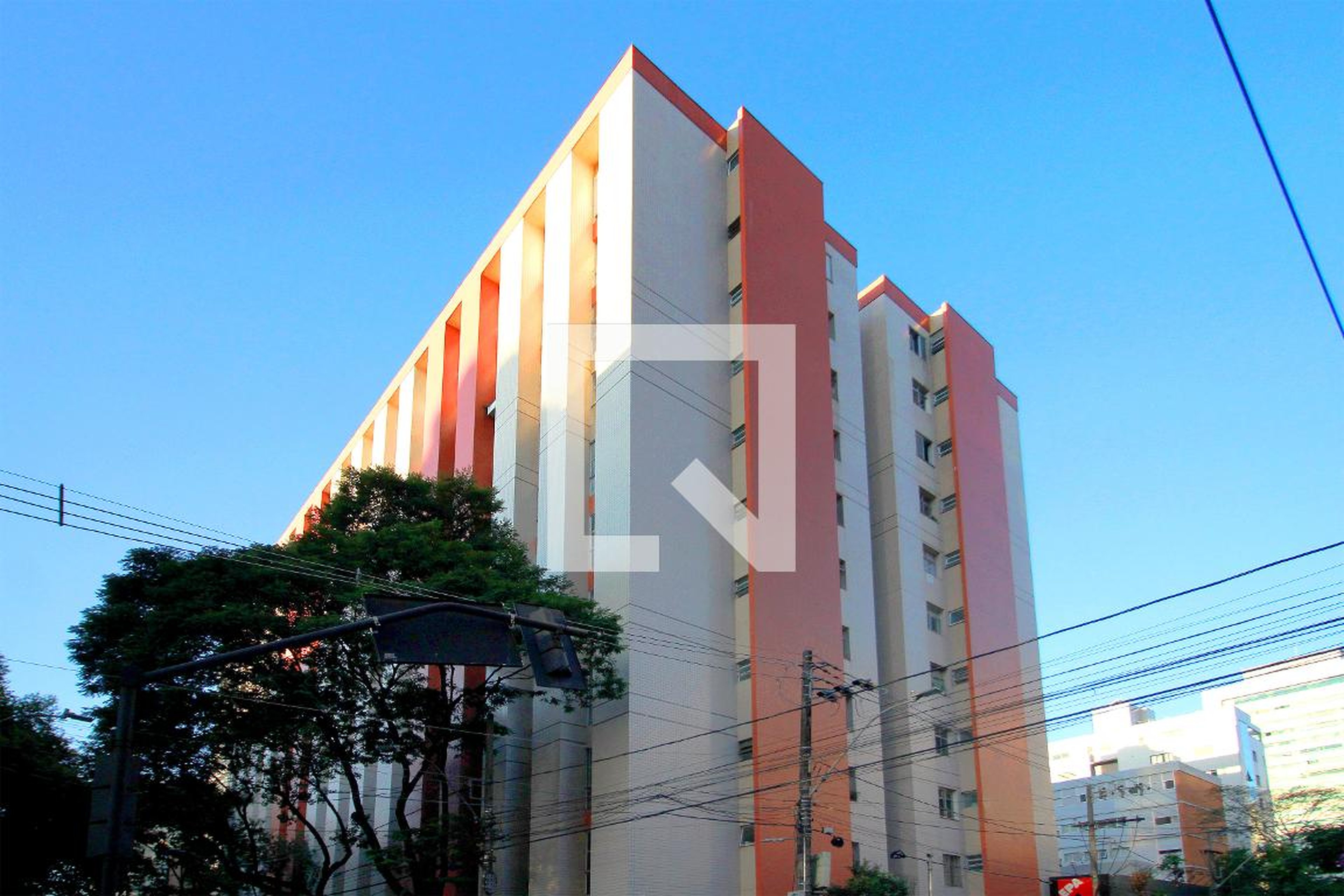 Fachada Condomínio em Rua da Bahia, 2463