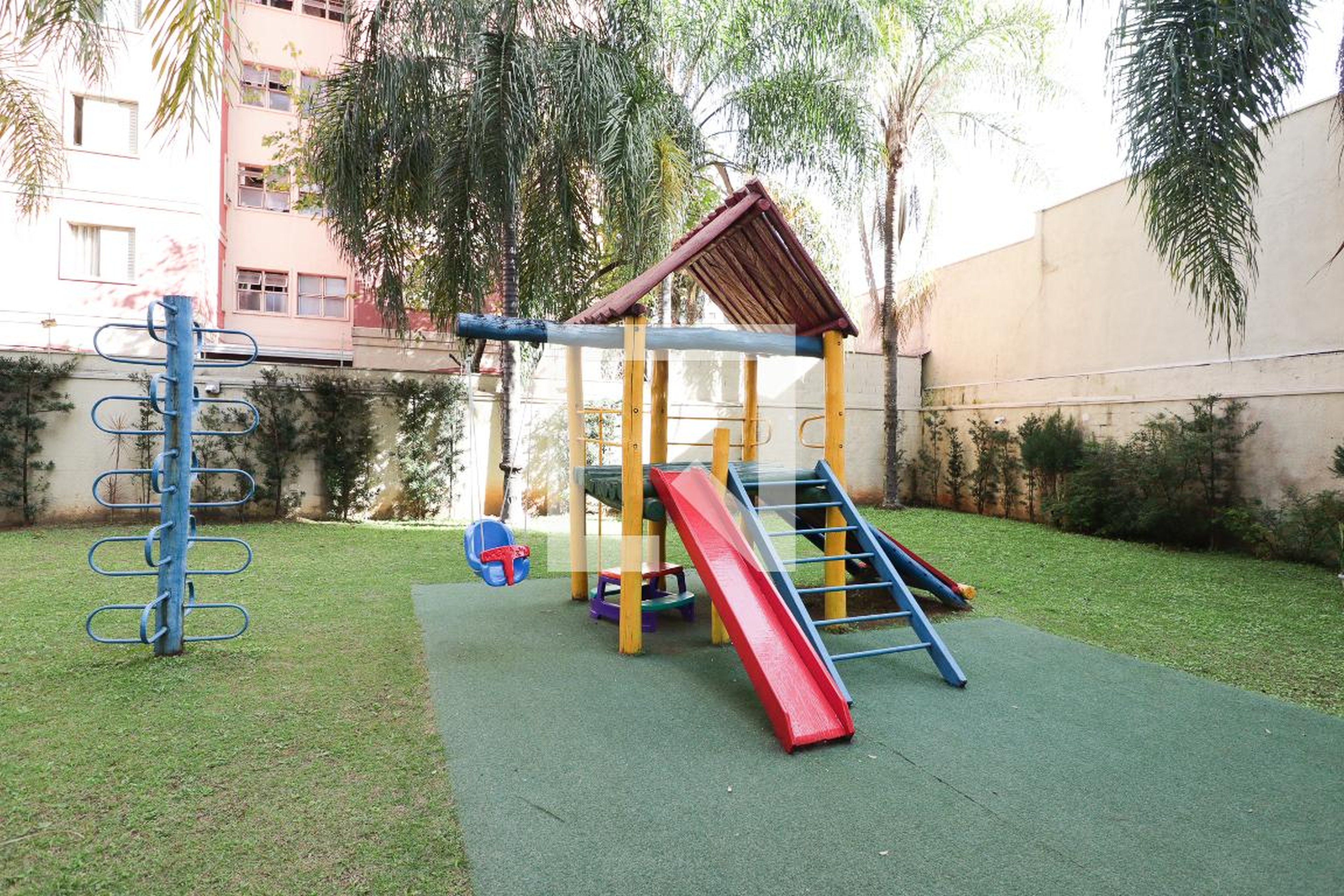 Playground - Villa Valência