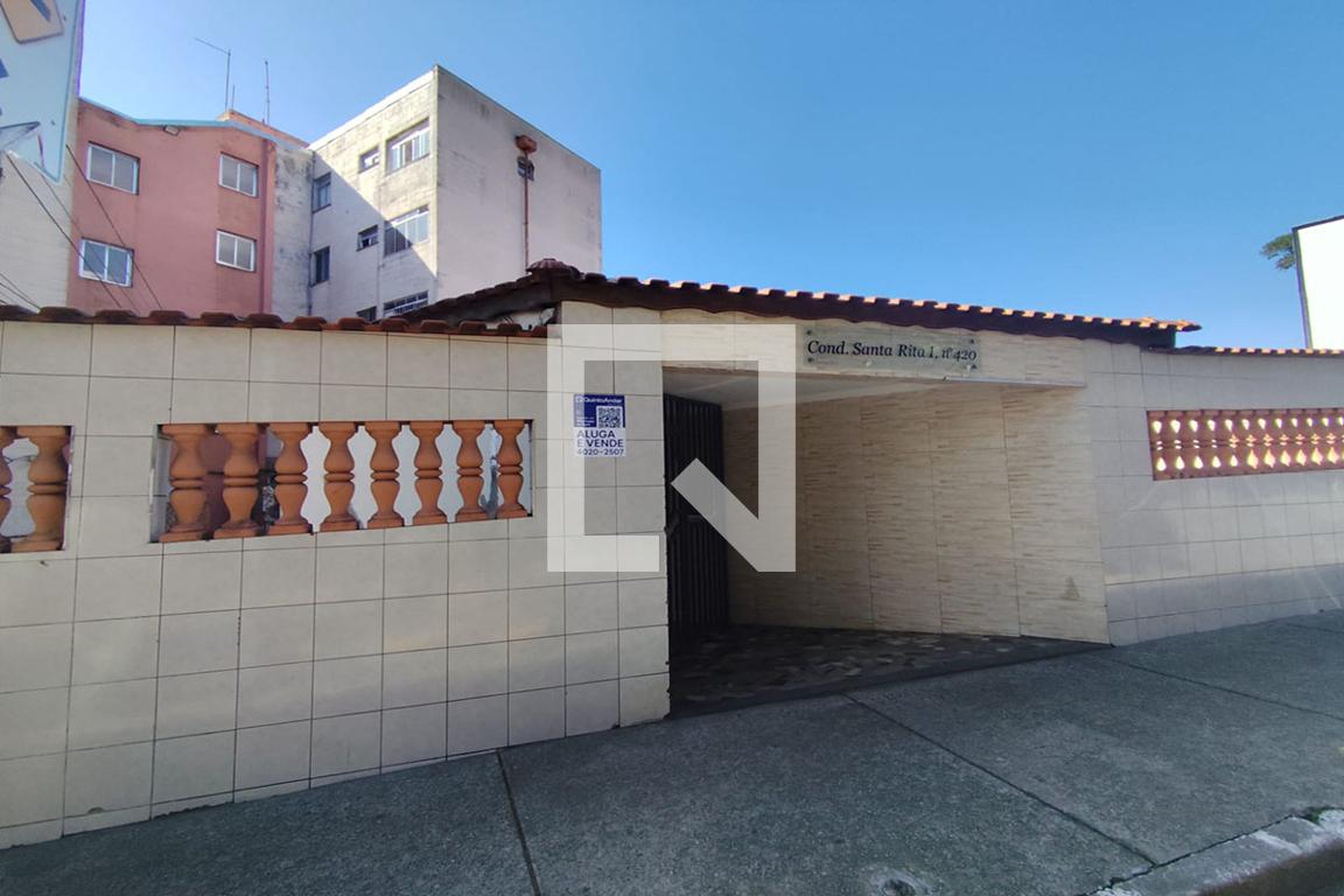 Fachada Condomínio em Rua Padre Tomás de Vilanova, 420