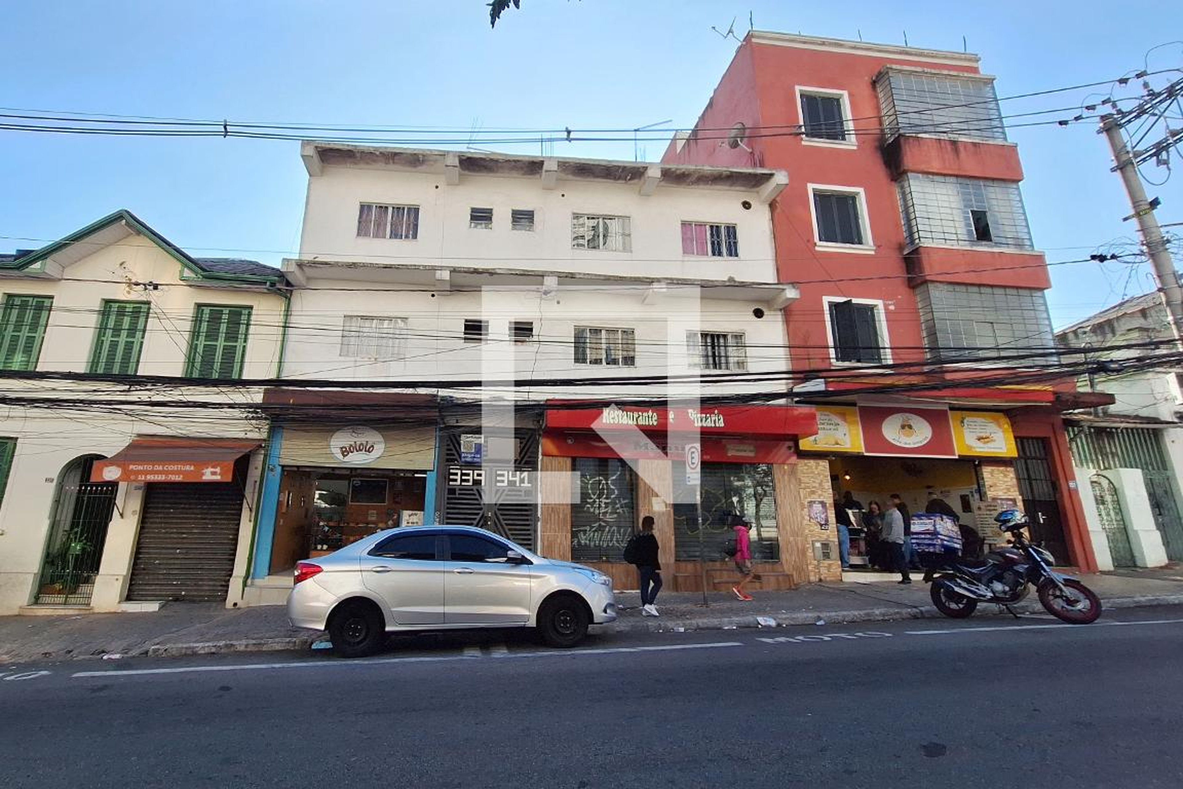 Fachada Condomínio em Rua Doutor Siqueira Campos, 341