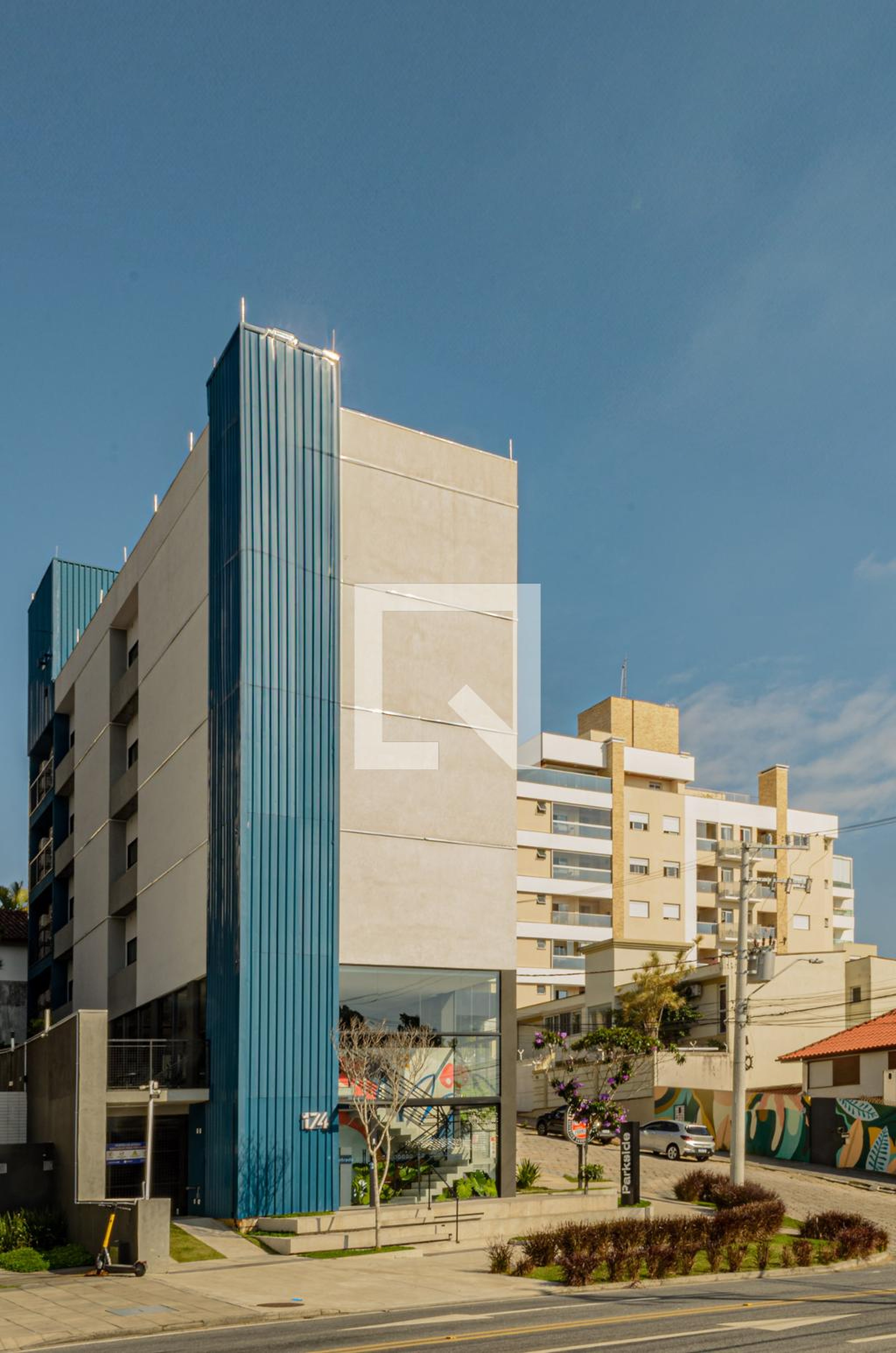 Fachada Condomínio em Avenida César Seara, 174