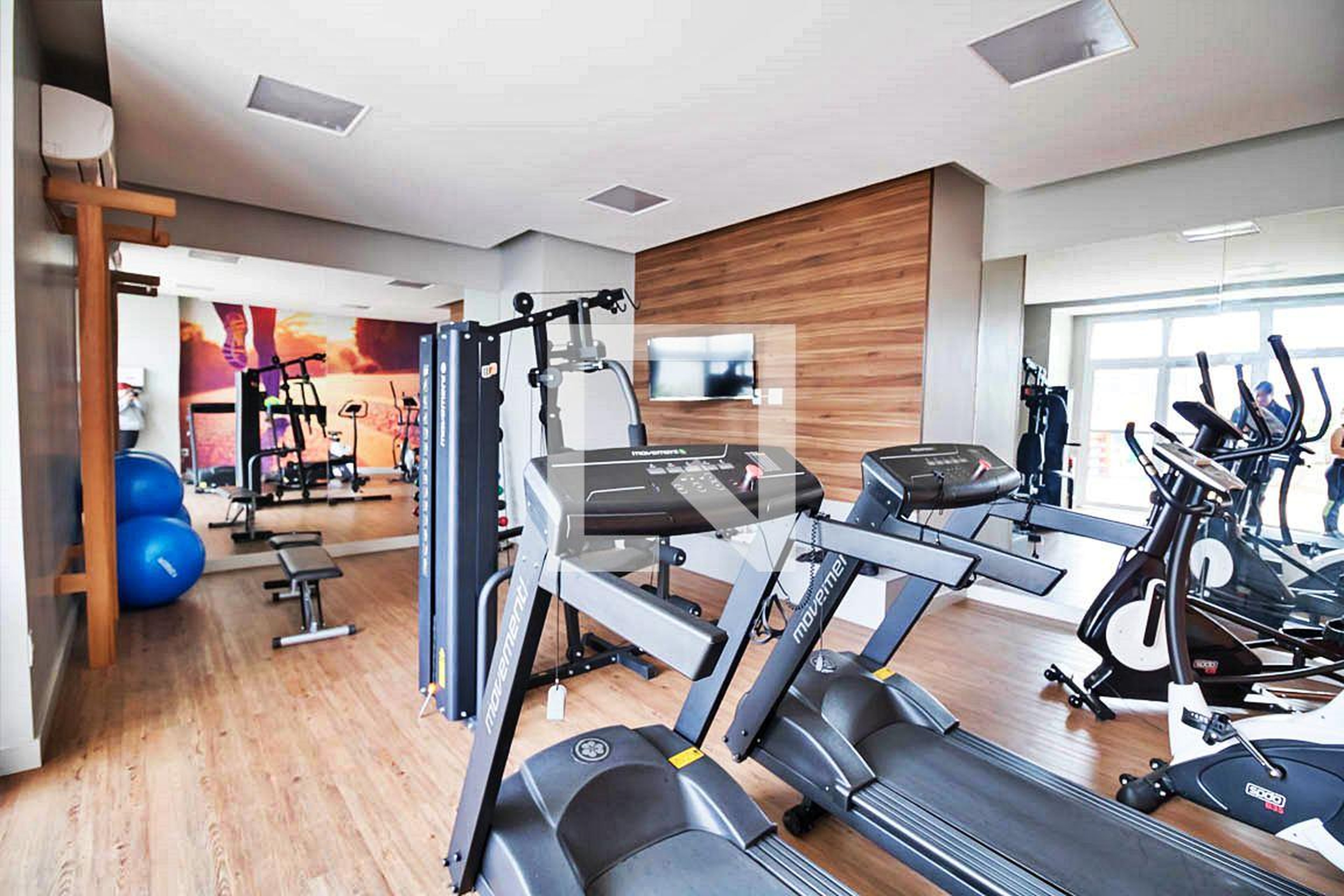 Academia - Edifício Stare