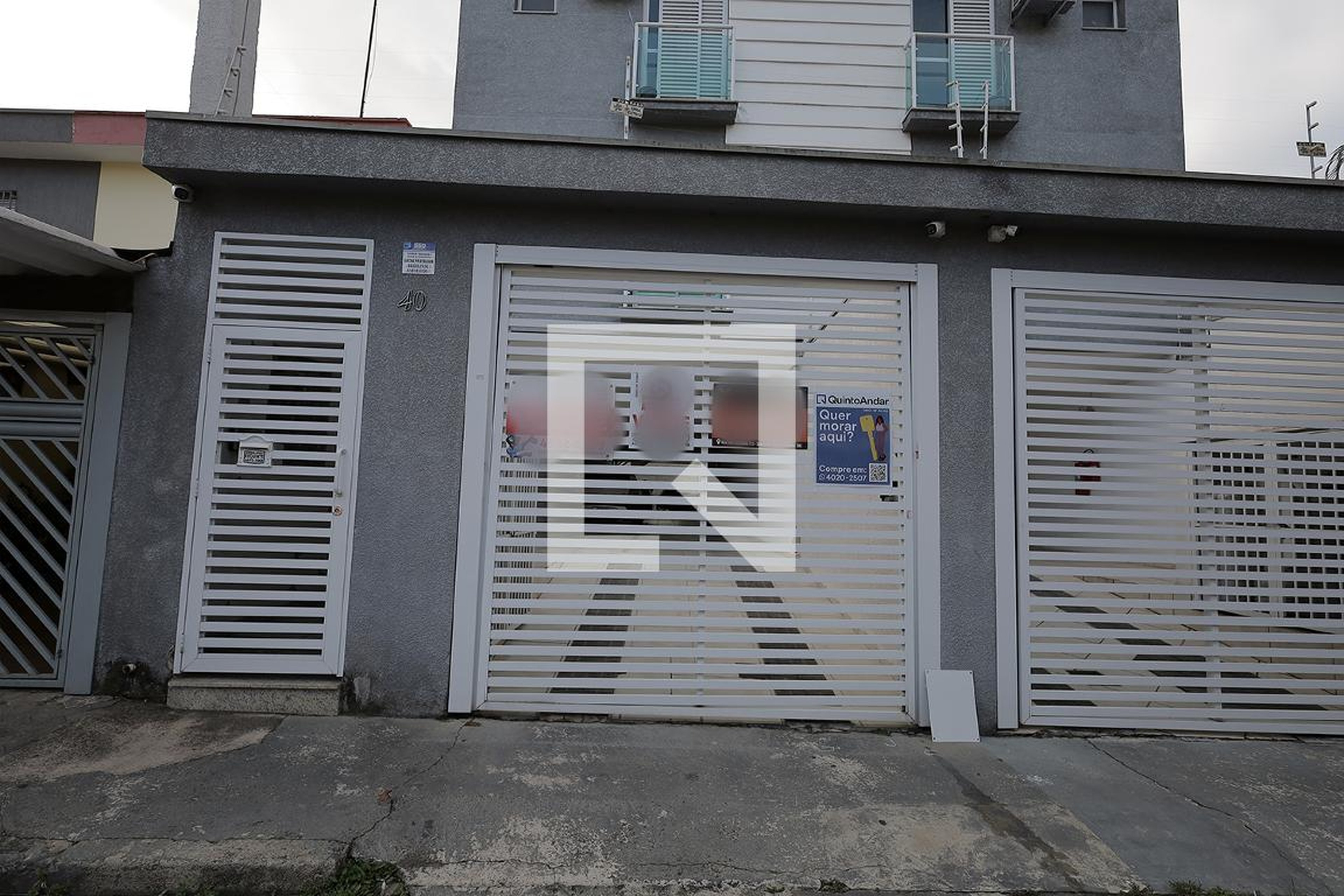 Fachada Condomínio em Rua Pedro Góes, 40