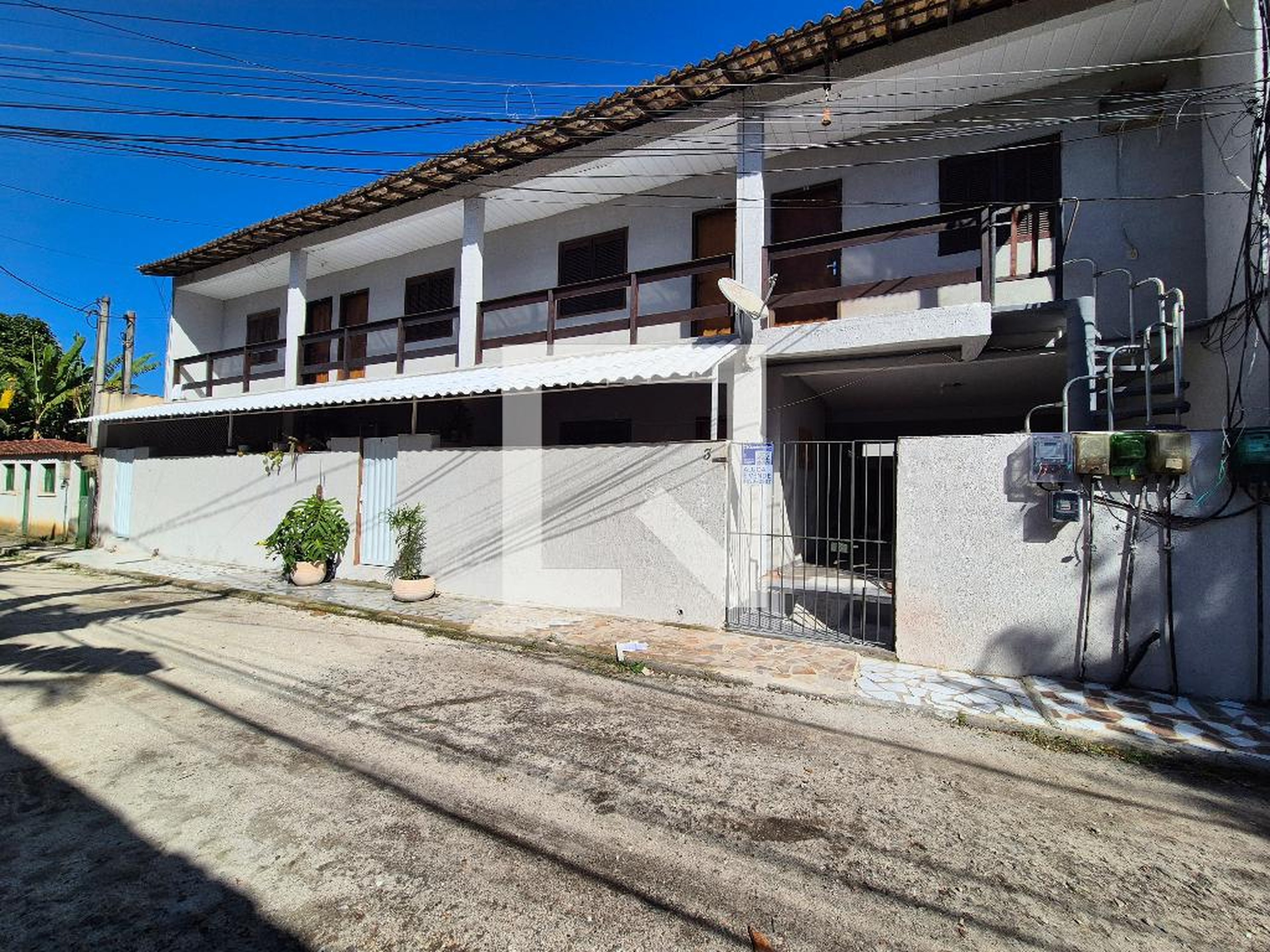 Fachada Condomínio em Rua Paulo Roberto Matheus, 27a