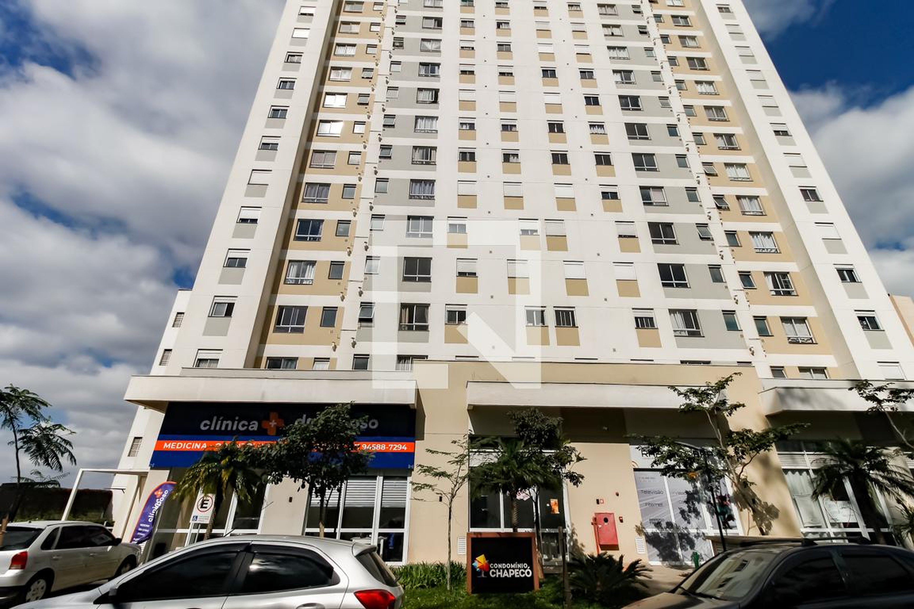 Fachada do Prédio Condomínio em Rua Manolo Florentino, 8