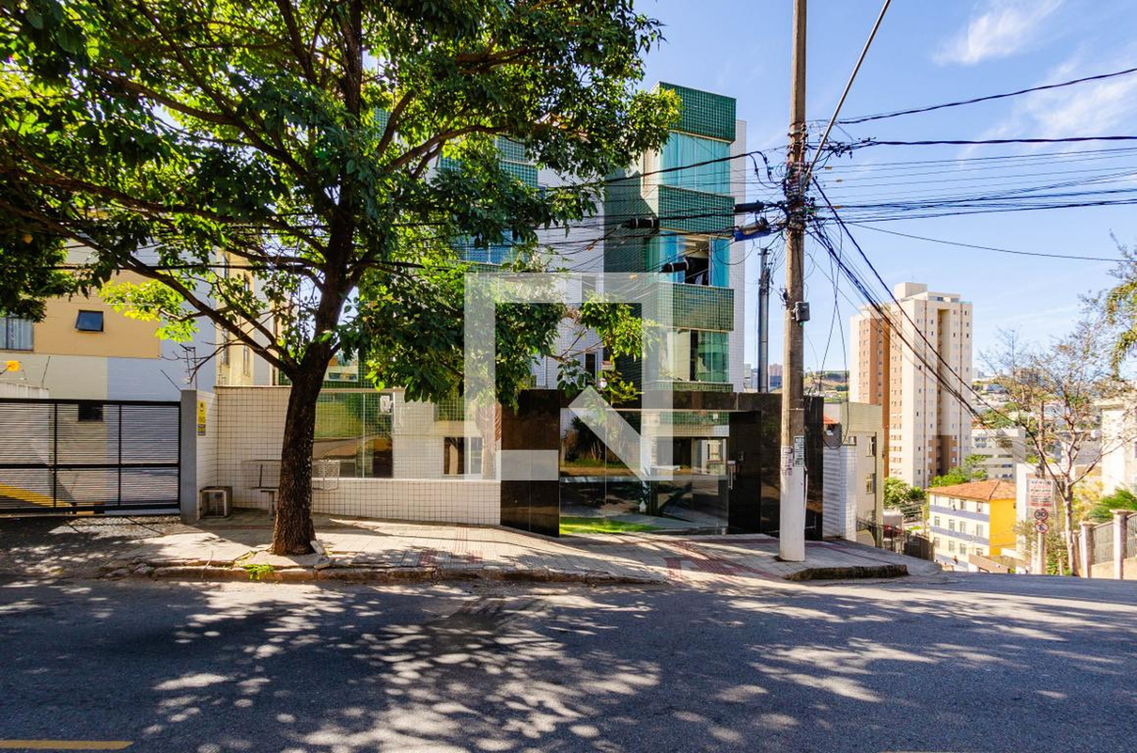 Fachada Edifício Solar dos Montes