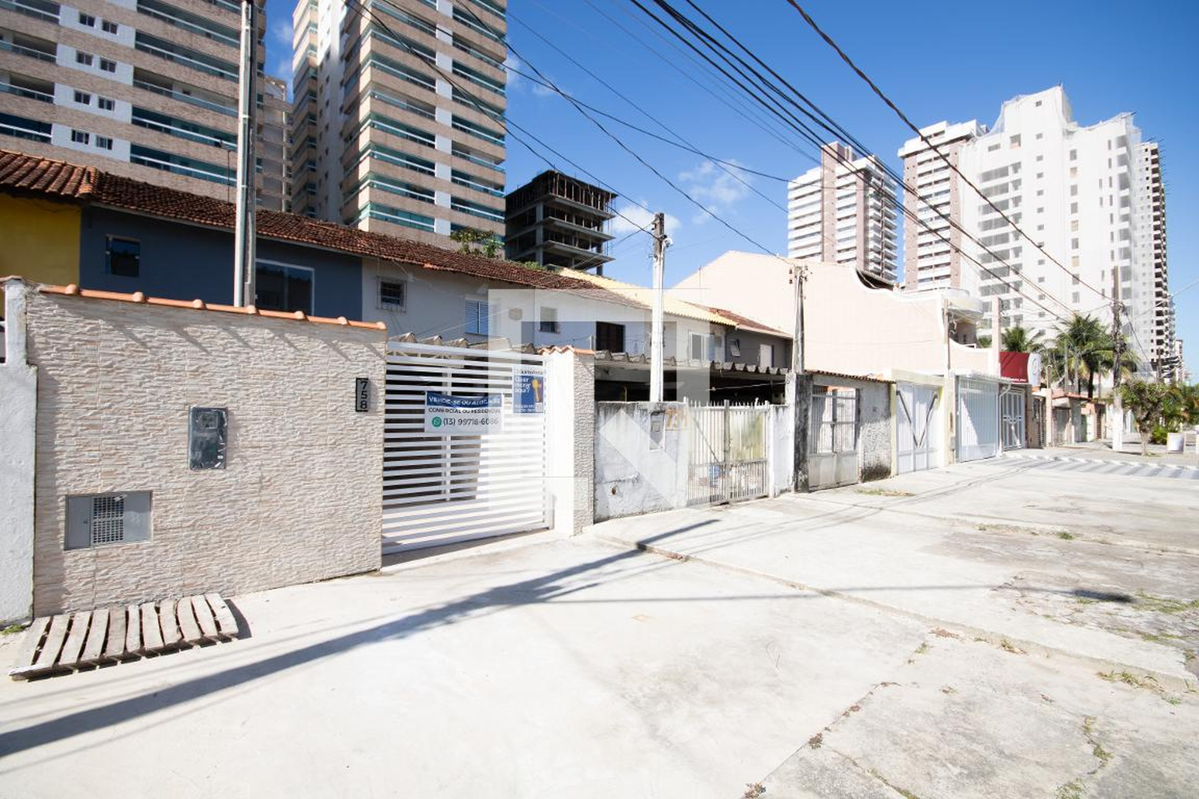 Fachada Condomínio em Avenida Costa Machado, 758