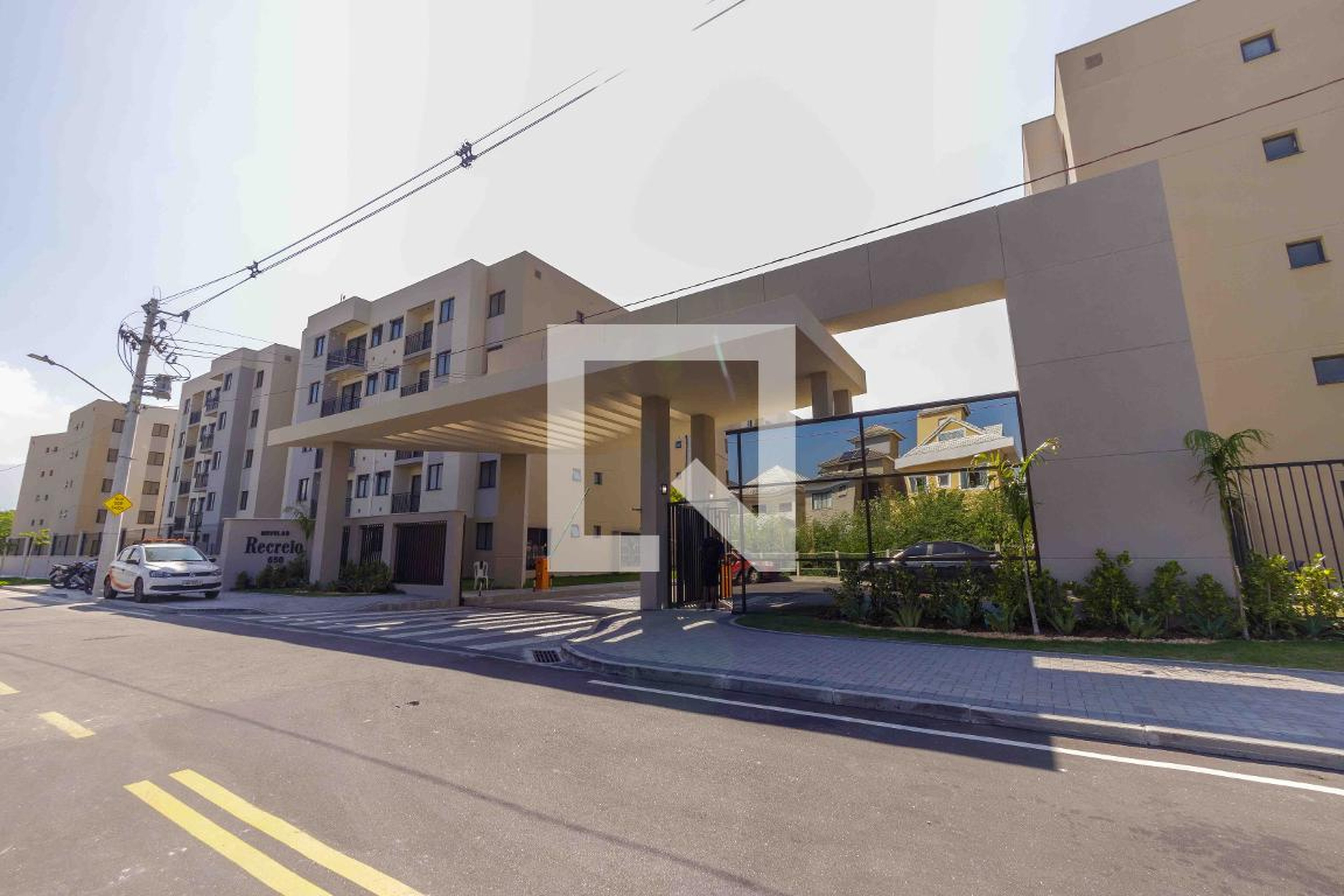 Fachada do Condomínio Condomínio Novolar Recreio