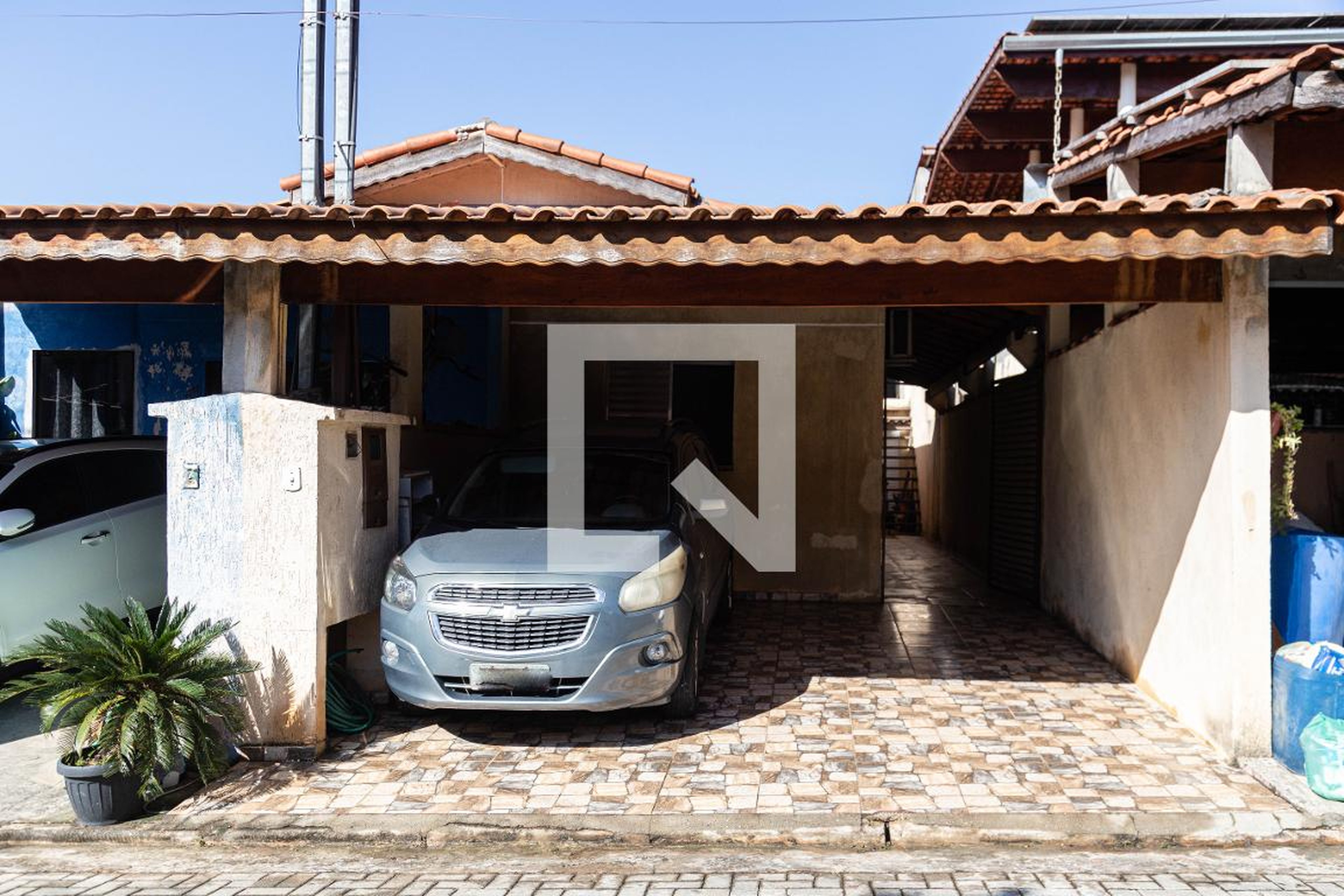 Fachada Condomínio em Rua Rio do Pardo, 144