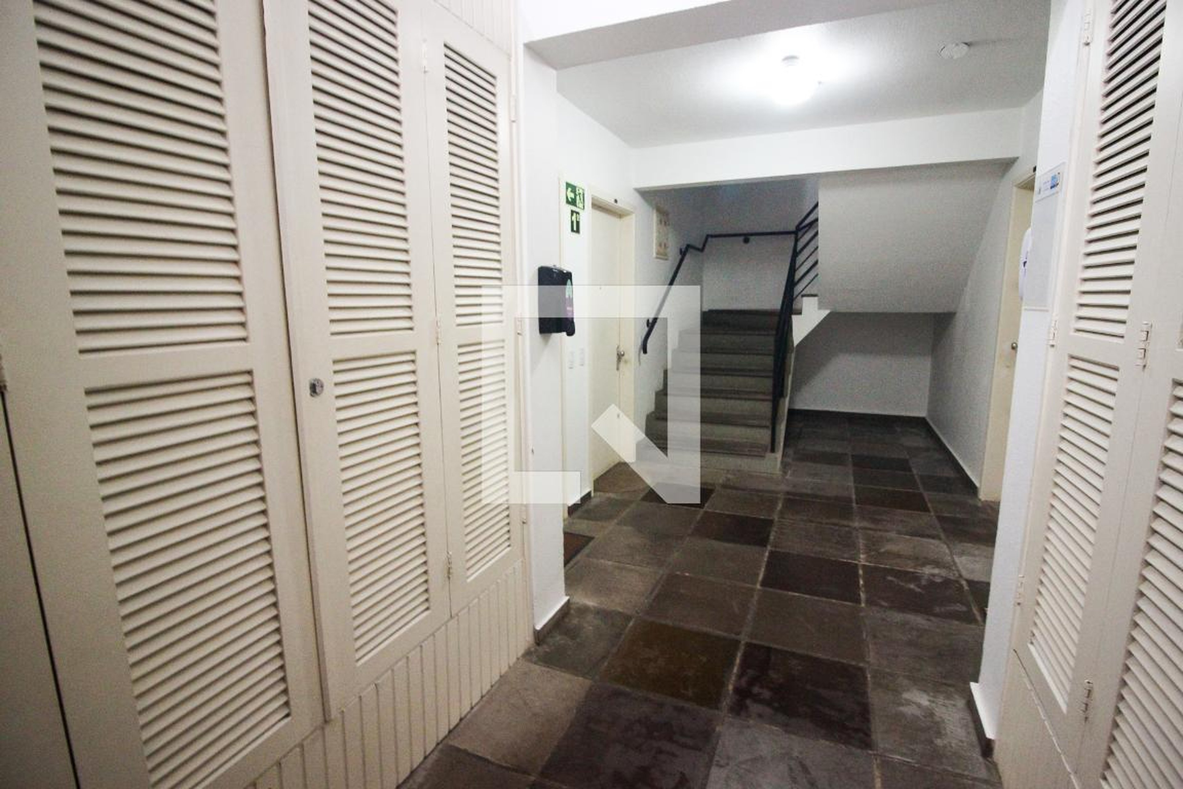 Hall de entrada - Conjunto Jardim Guanabara