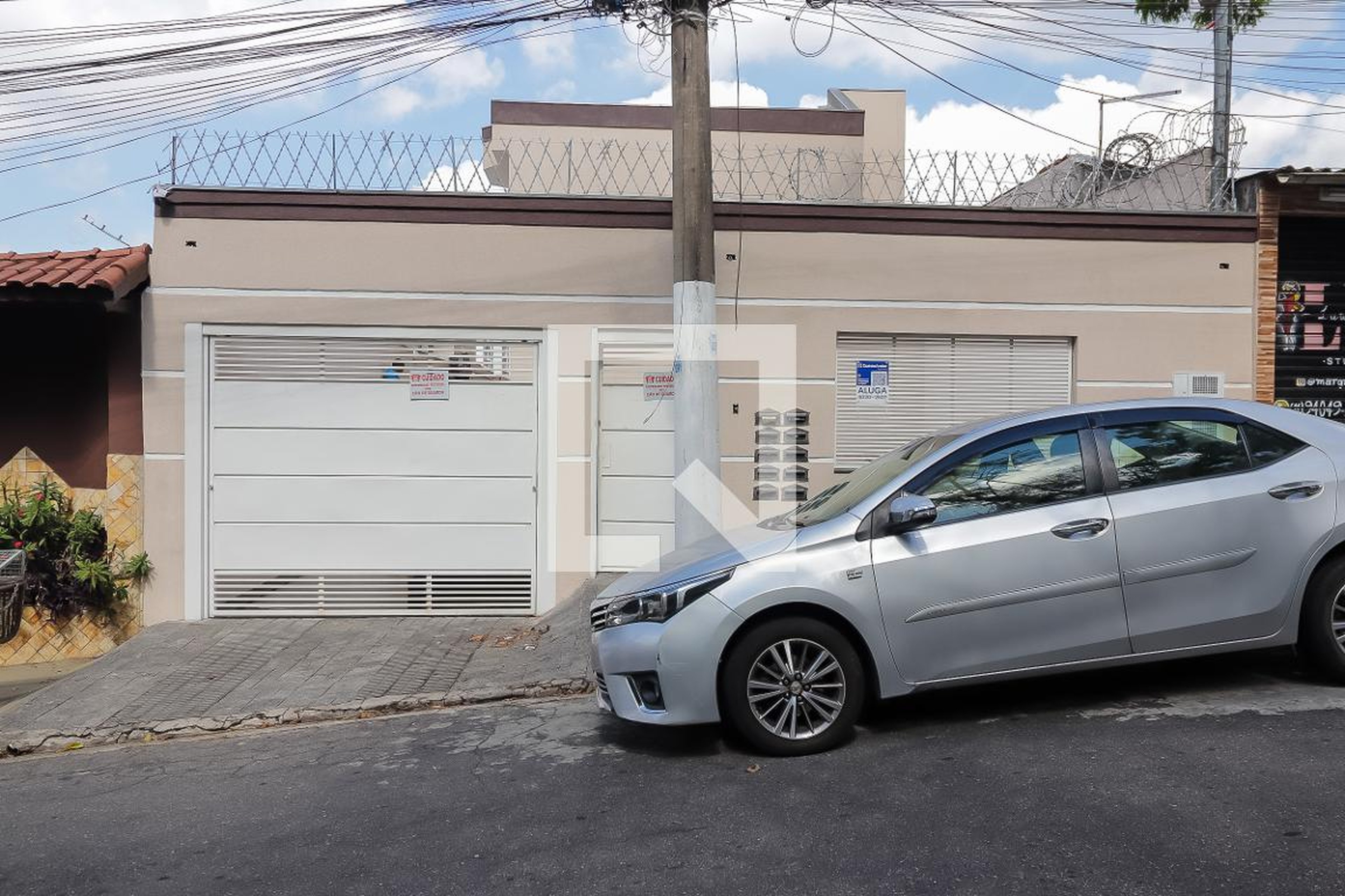 Fachada Condomínio em Rua Paes Landin, 368
