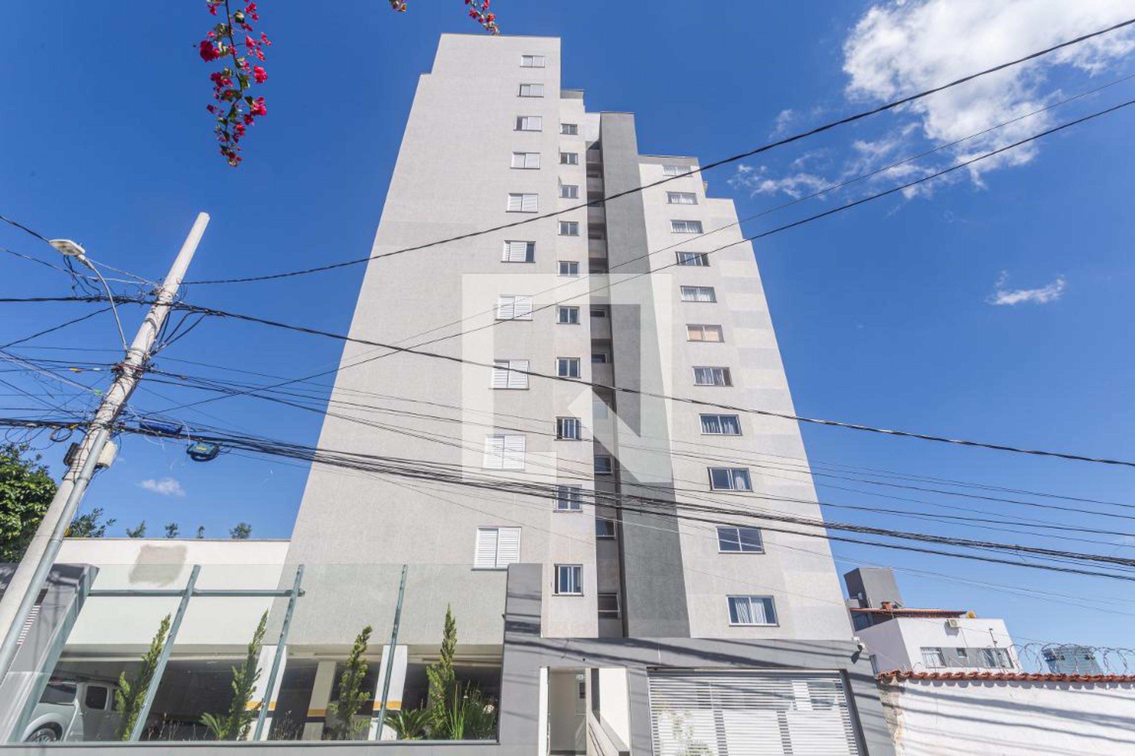 Fachada Condomínio em Rua Ingá, 34