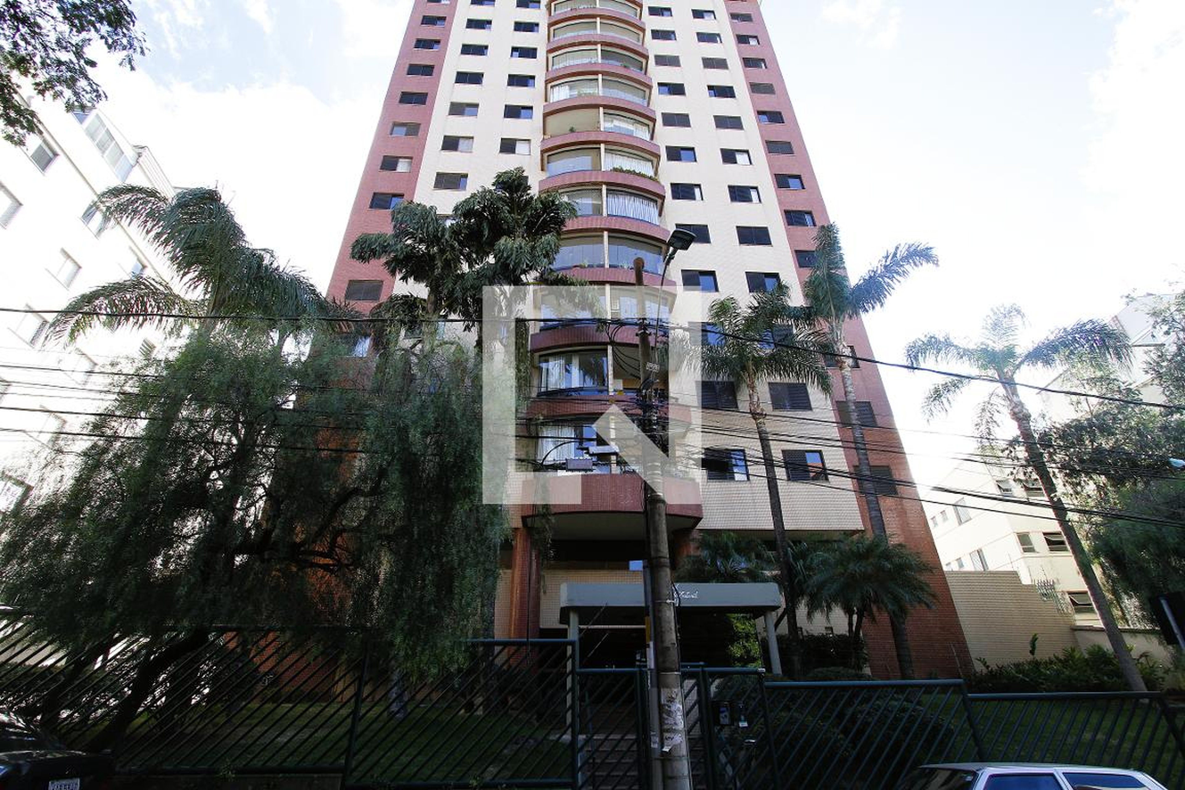 Fachada do Prédio Condomínio Parque do Estoril