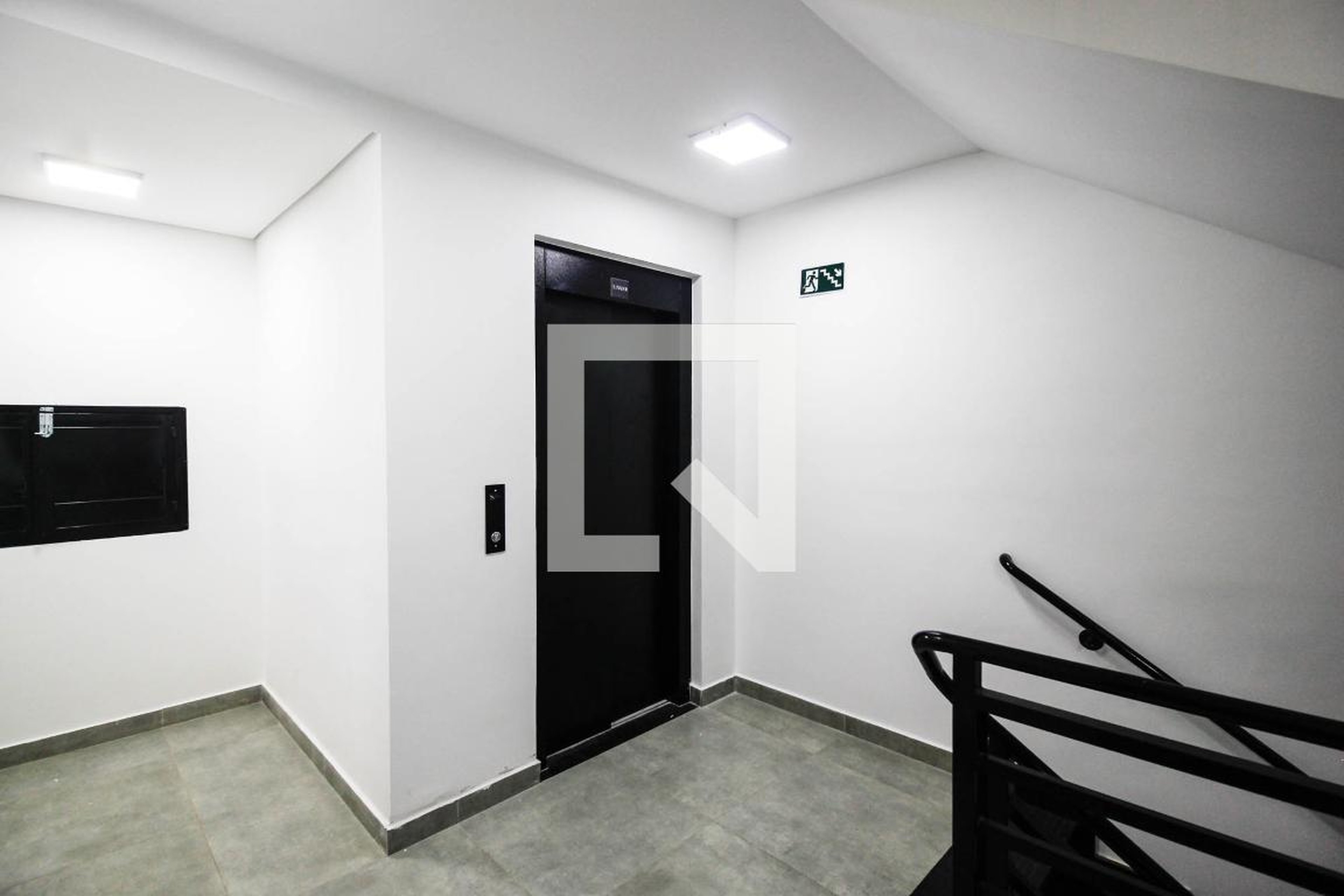 Elevador - Residencial Sampronha Silva