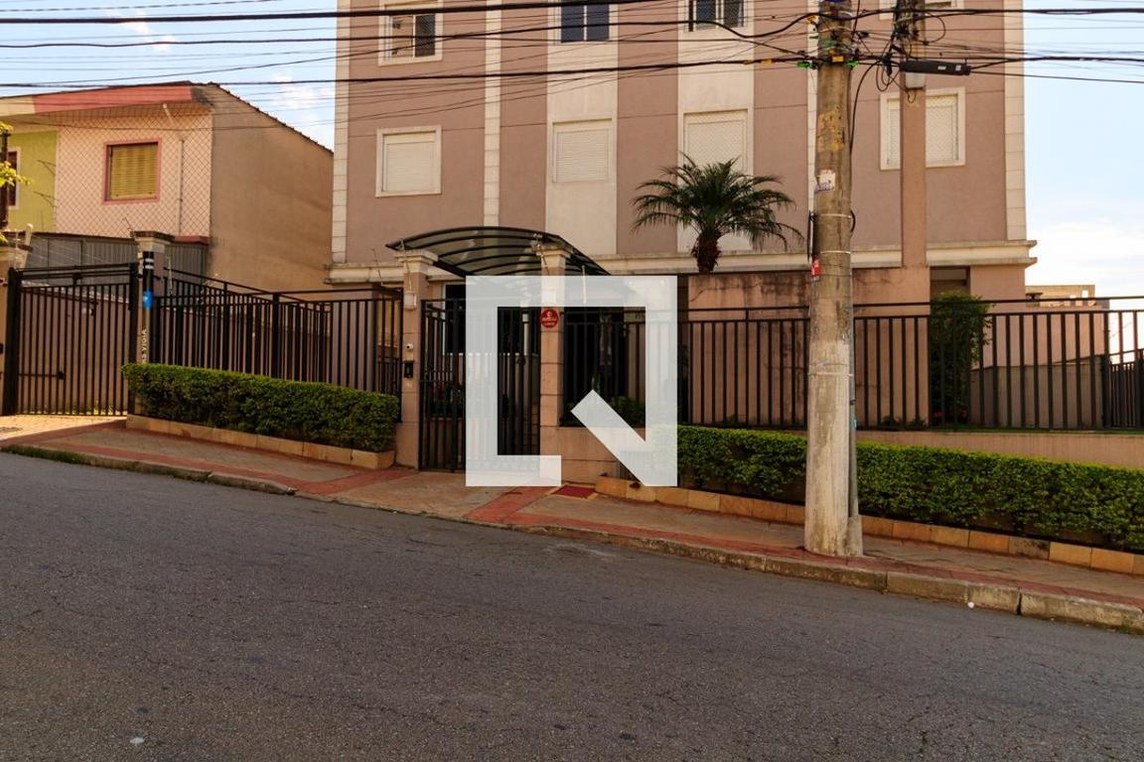 Fachada Condomínio Paris Residence