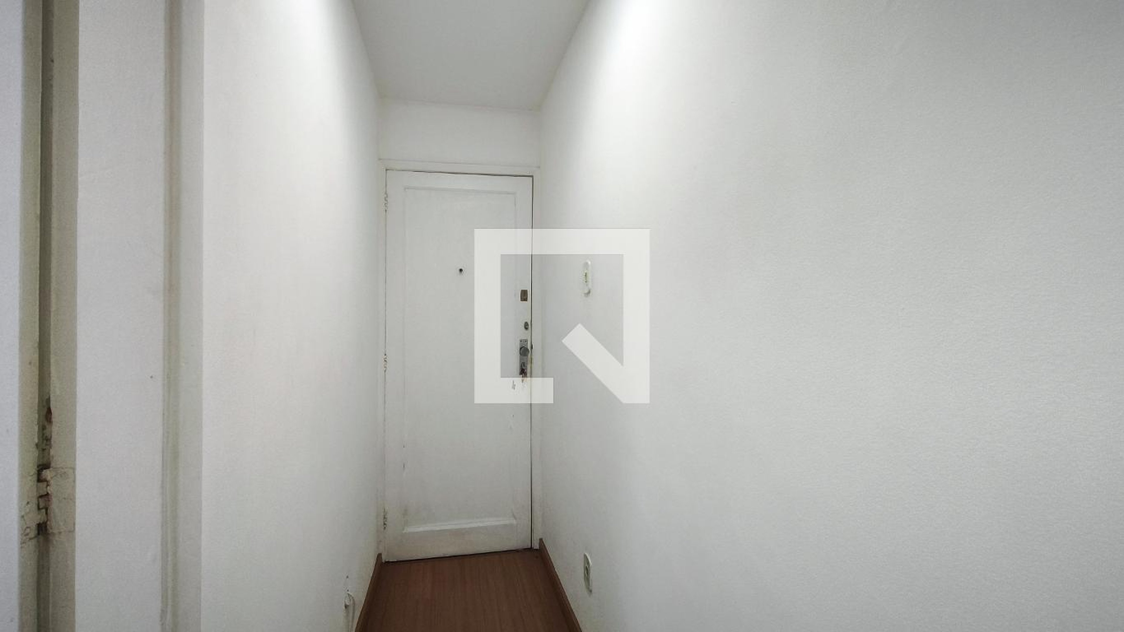 Entrada Condomínio em Rua Engenheiro Ernani Cotrin, 50