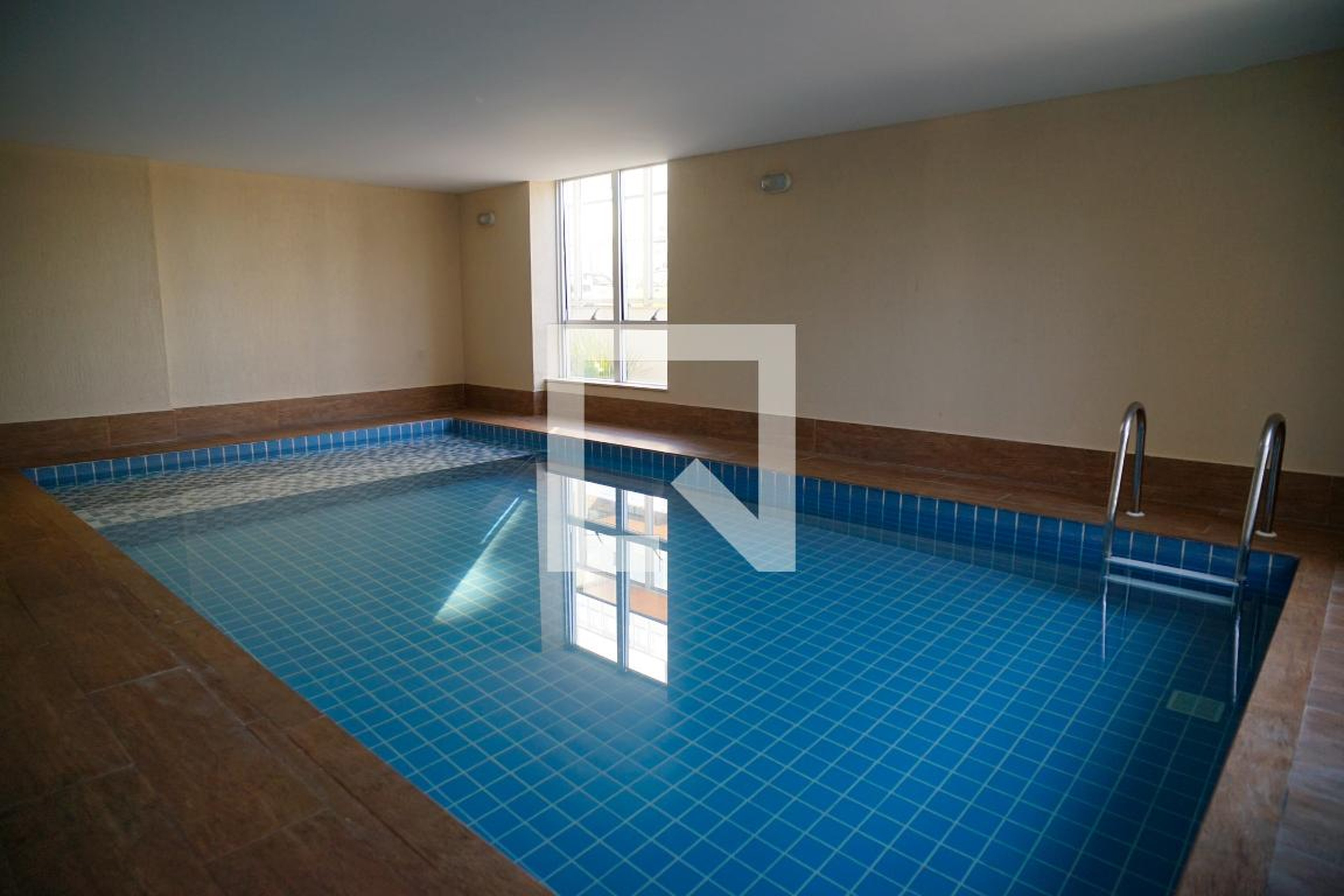 Piscina Coberta - Bahamas Blue