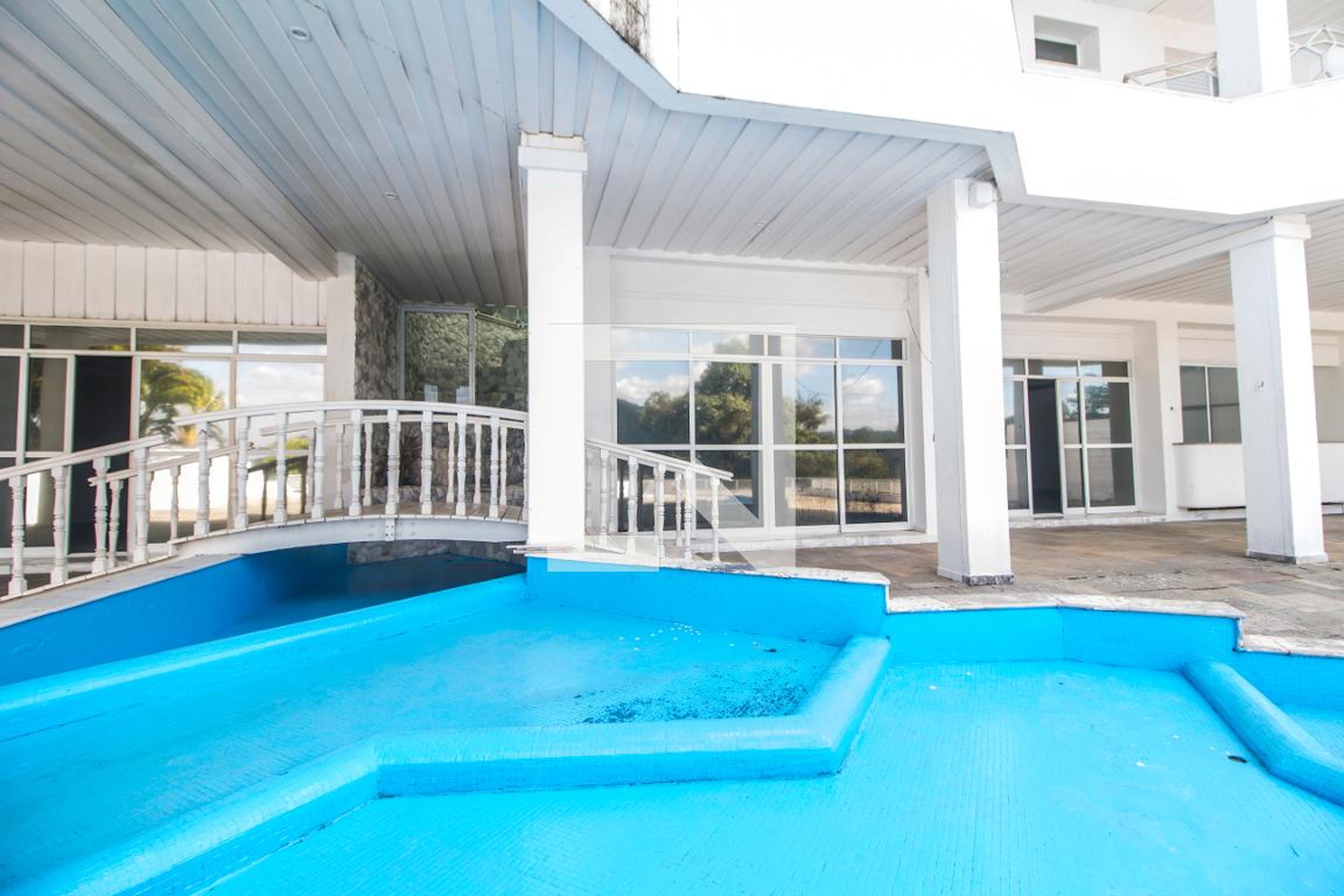 Piscina - Residencial Alphaville 10