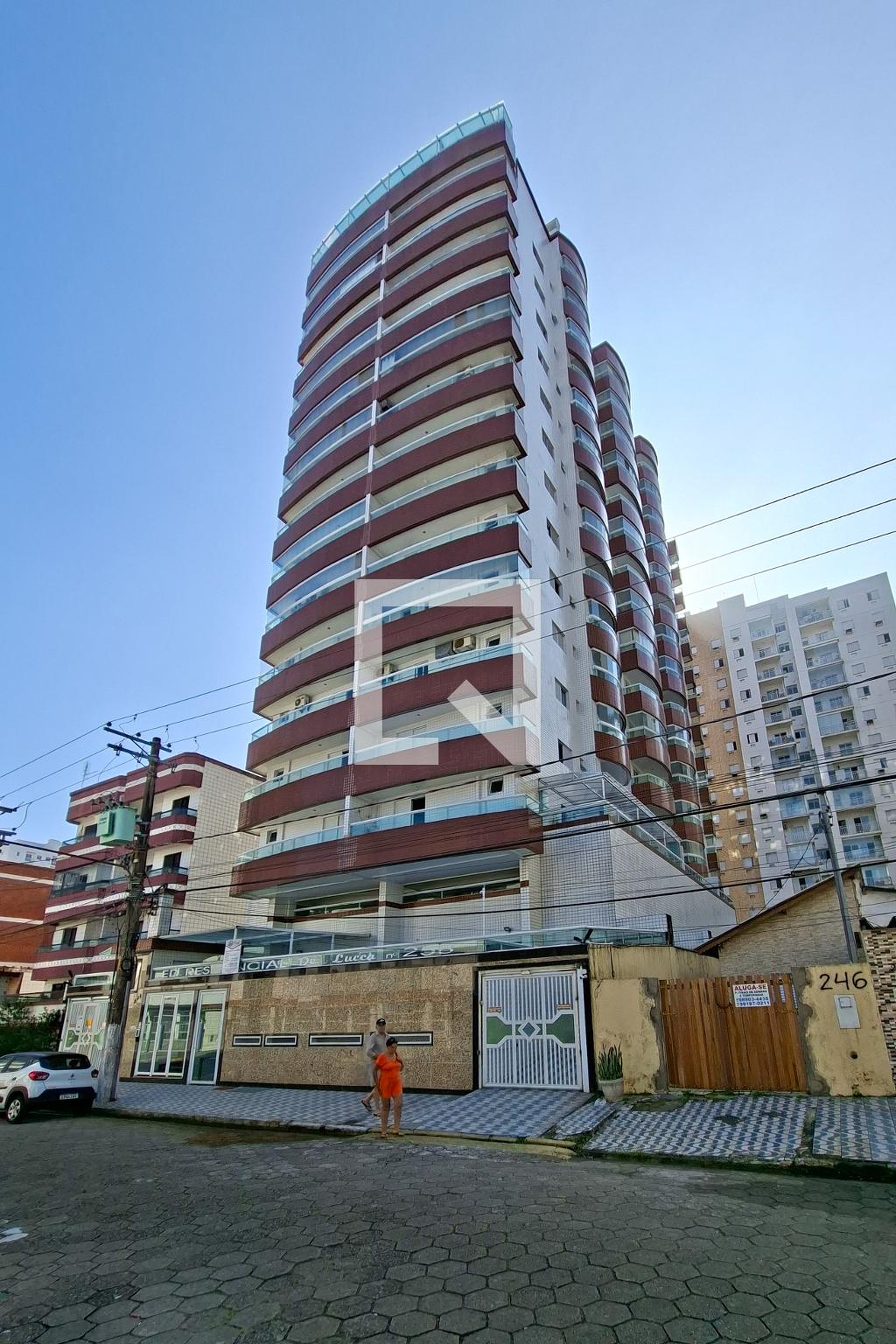 Fachada do Prédio Condomínio De Lucca