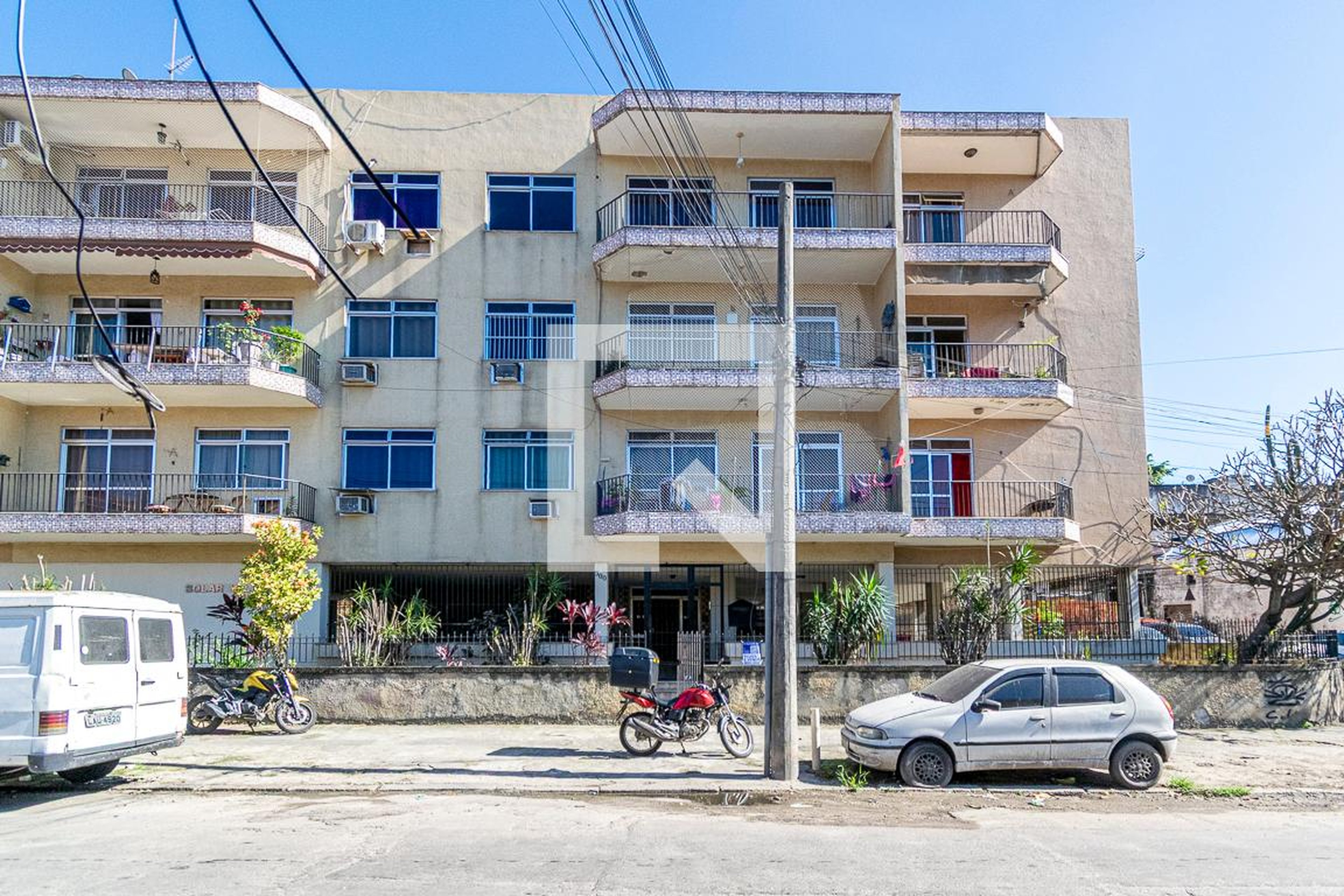 Fachada do Prédio Condomínio em Rua Dionísio, 300