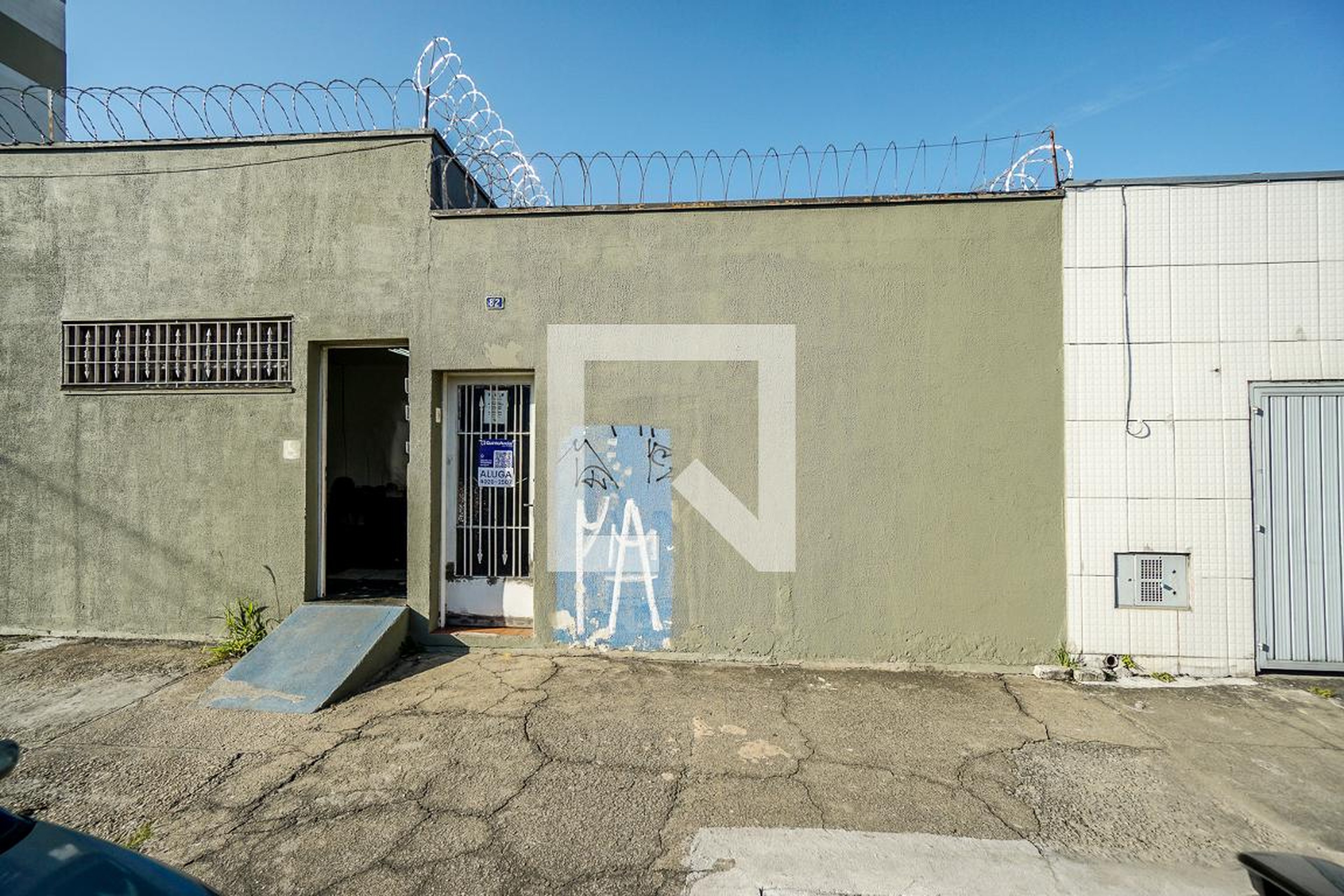 Fachada Condomínio em Rua Vera Cruz, 82