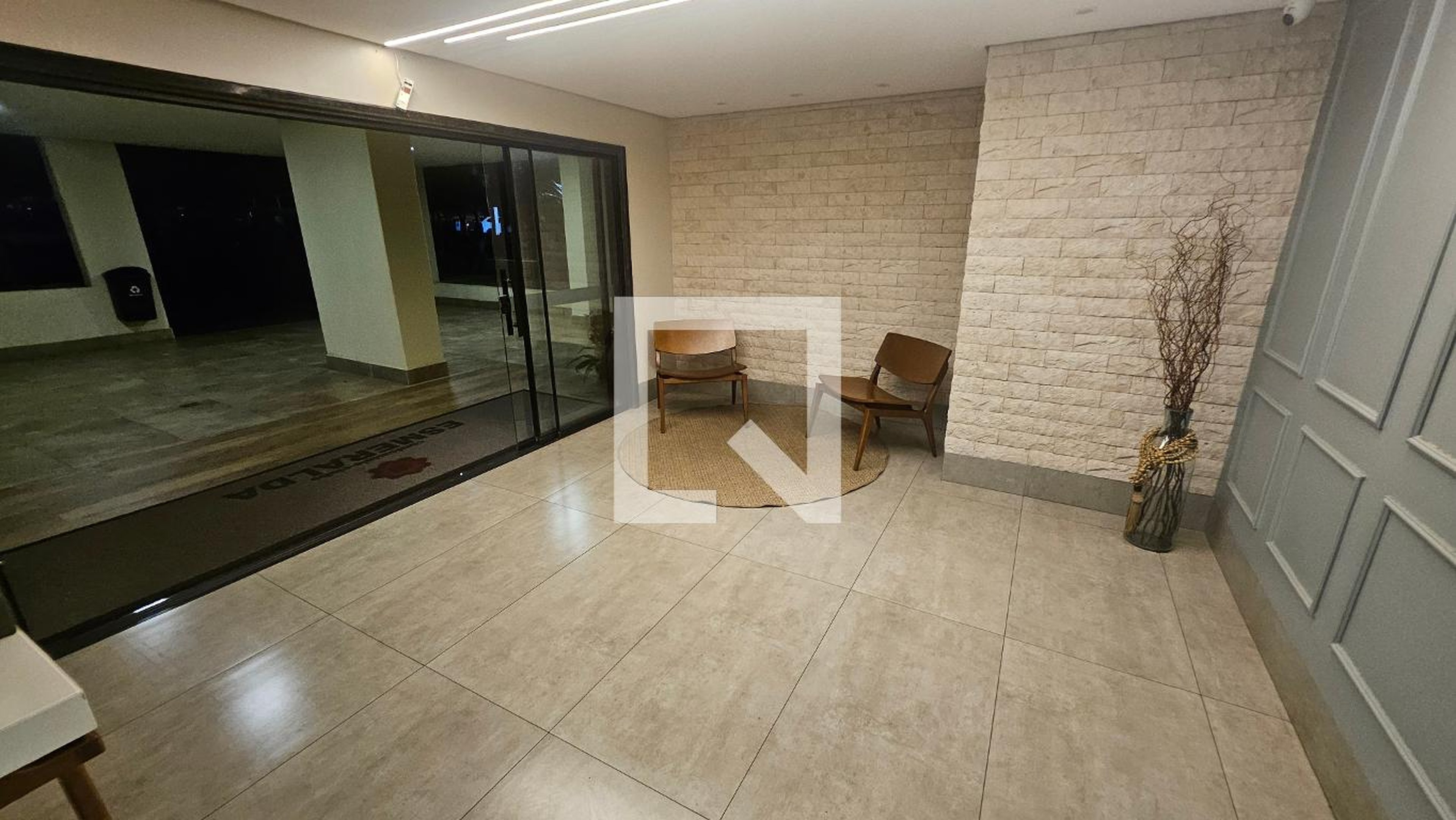 Hall de entrada - Esmeralda